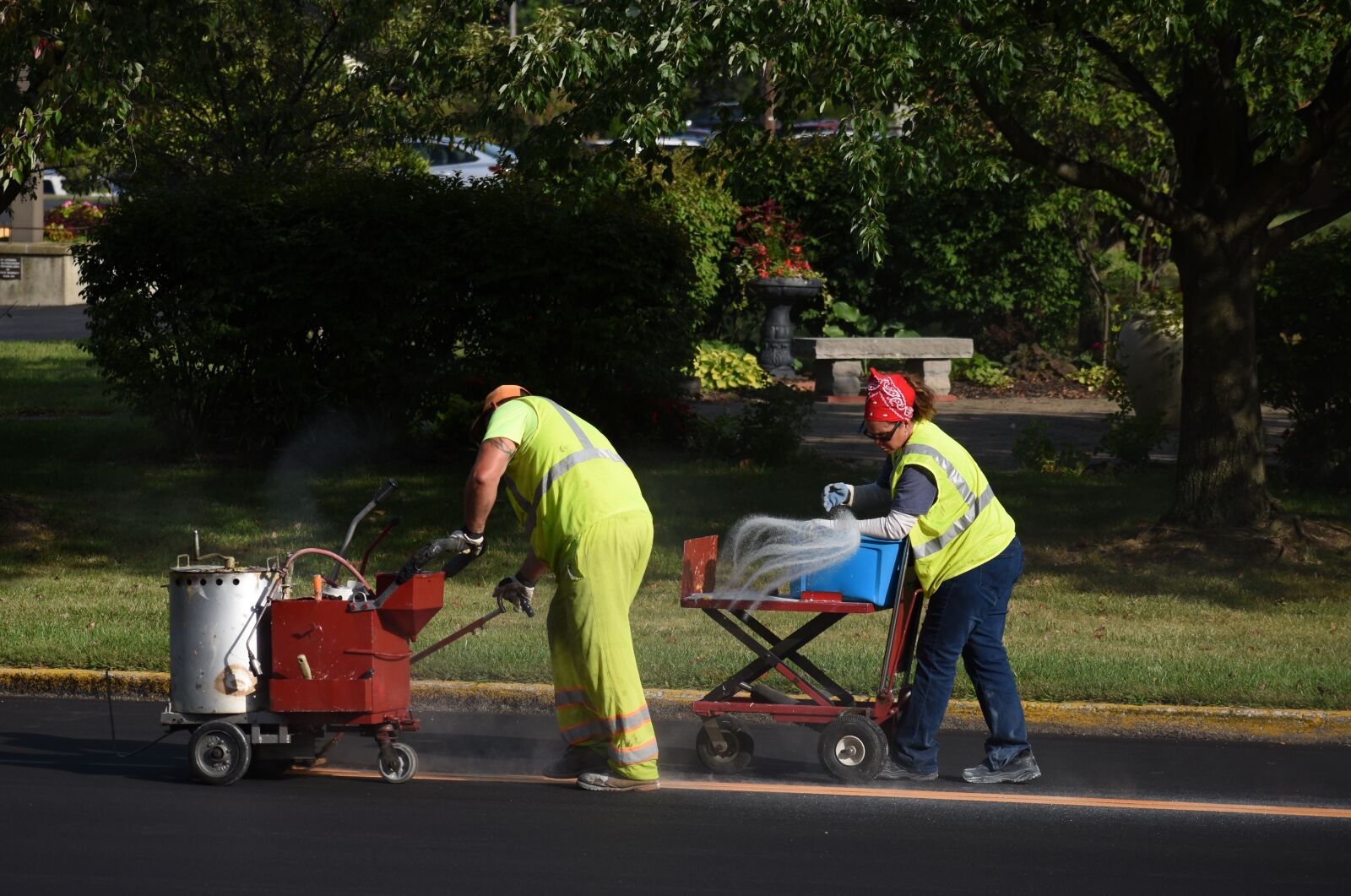 Nikon D5500 sample photo. Road, paint, yellow line photography