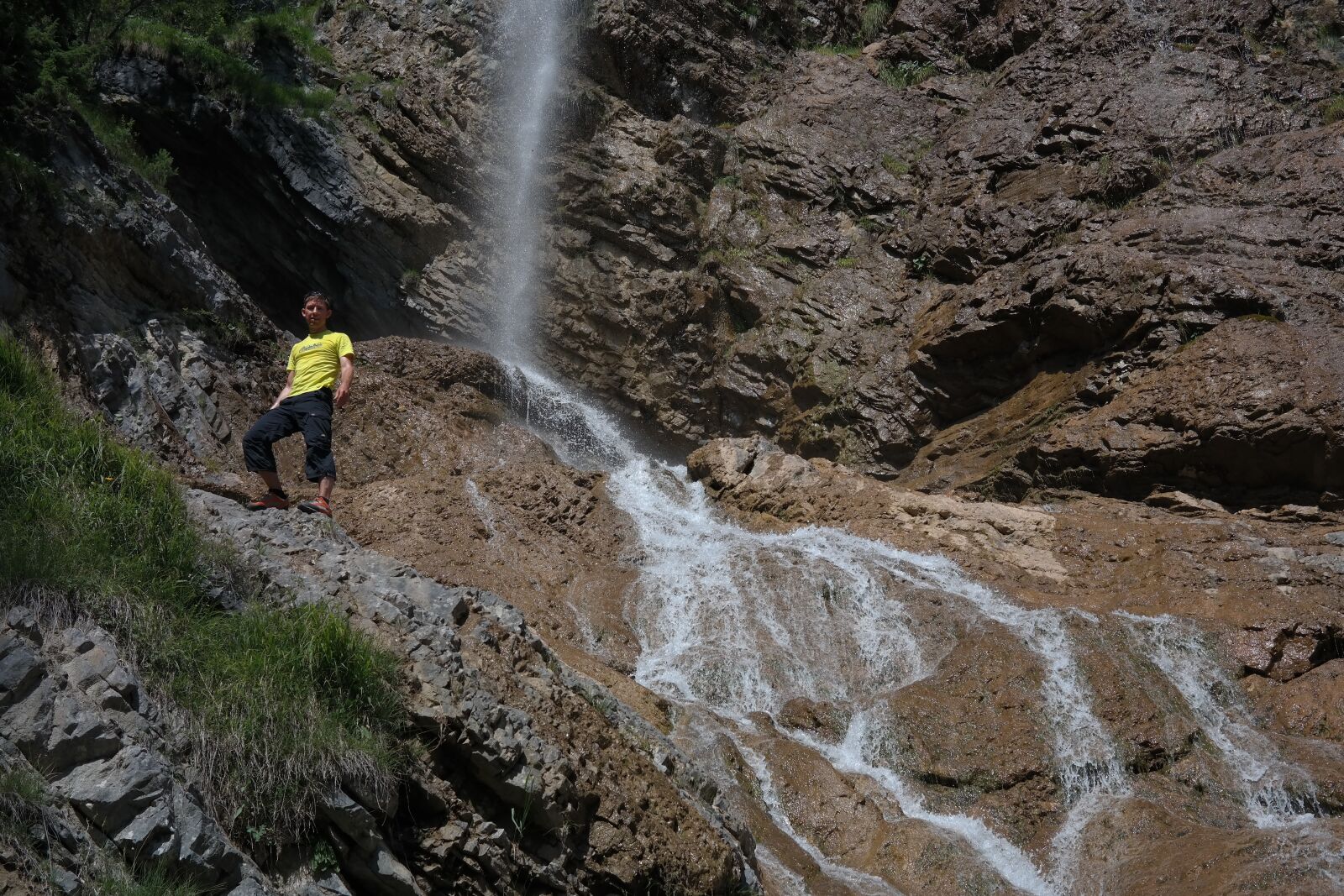 Samsung NX300 sample photo. Zipfel case, waterfall, man photography