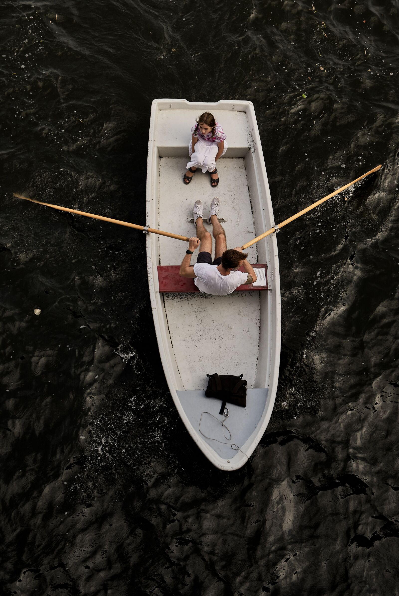 Fujifilm XF 18-55mm F2.8-4 R LM OIS sample photo. Boat, rowing, river photography