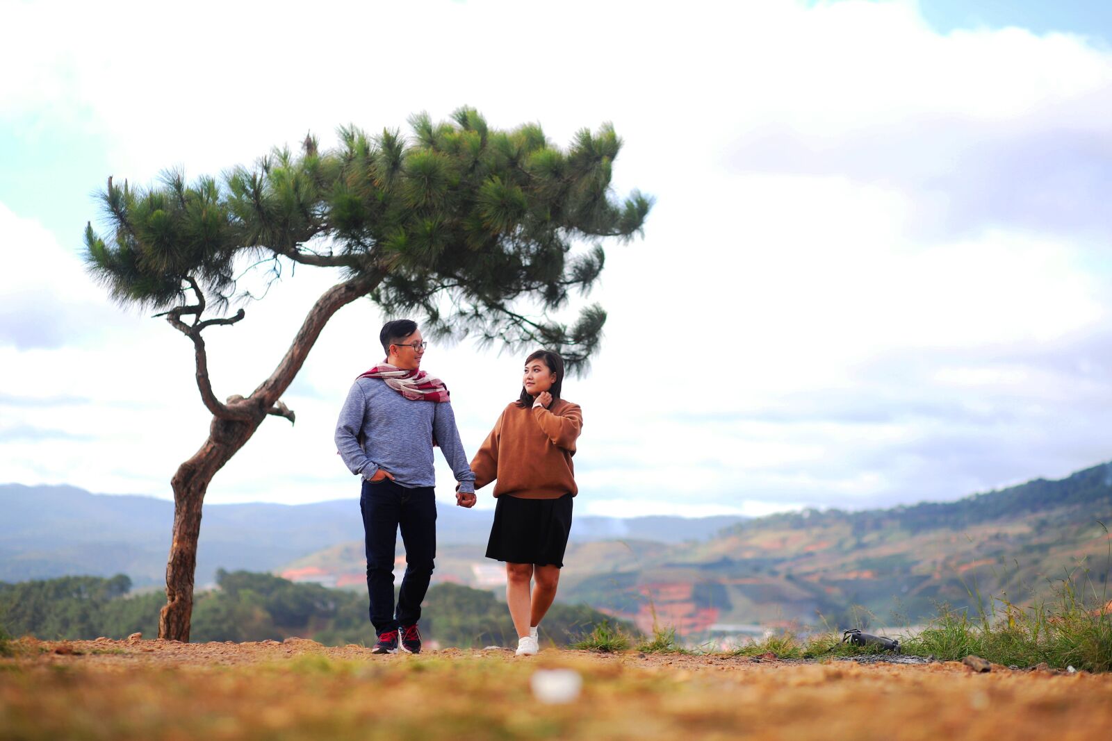Canon EF 85mm F1.8 USM sample photo. Farm, love, woman photography