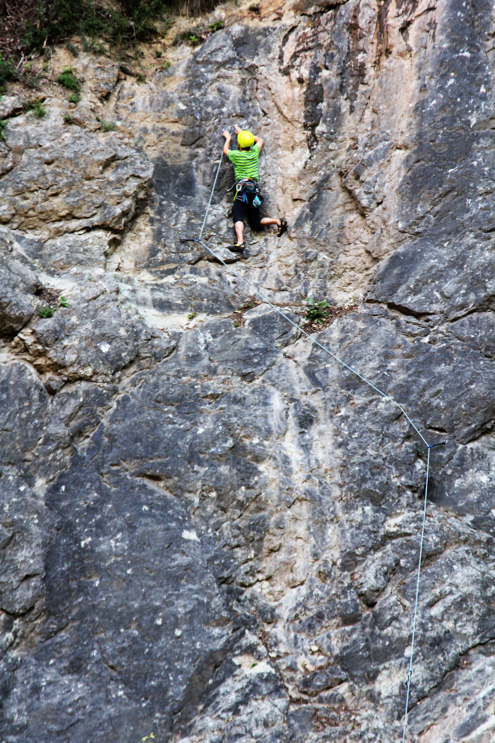 Canon EF 24-105mm F4L IS USM sample photo. Climb, climbing sport, rock photography