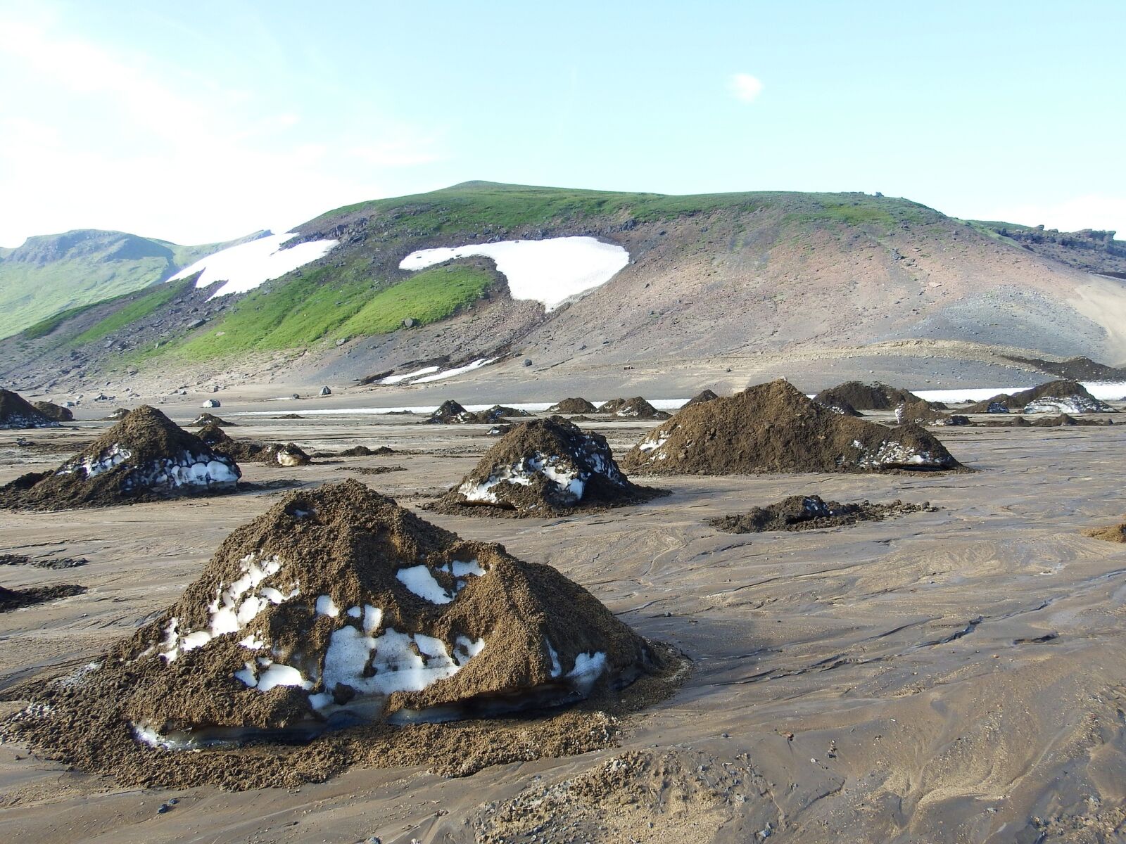 Fujifilm FinePix S1 sample photo. Mountain plateau, summer, snow photography