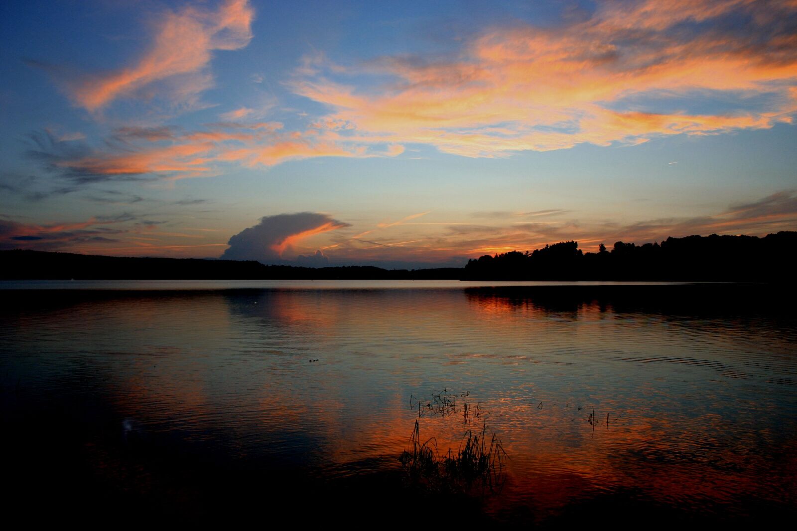 Canon EOS 300D (EOS Digital Rebel / EOS Kiss Digital) sample photo. Lake, abendstimmung, sunset photography