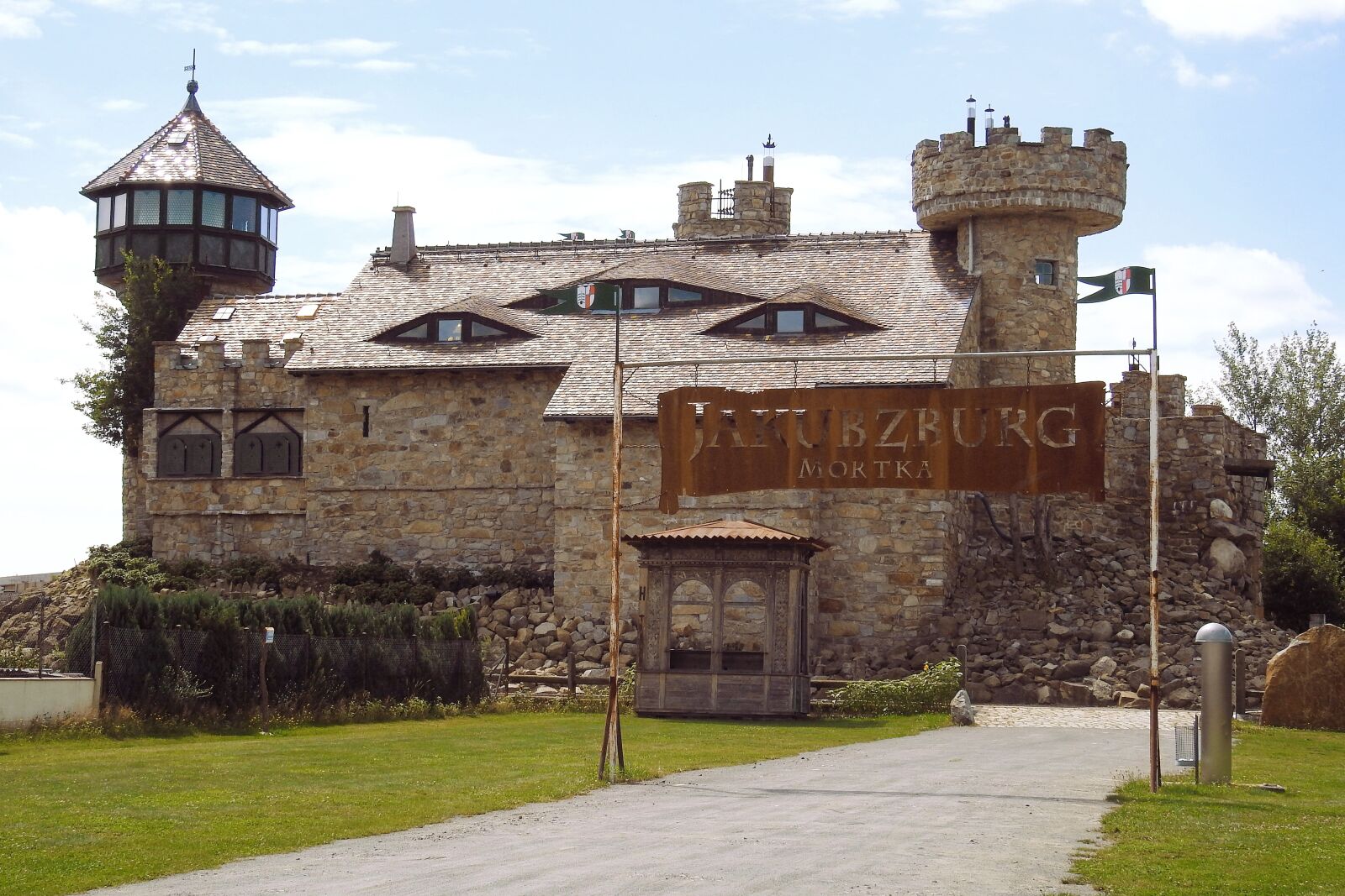 Nikon Coolpix P900 sample photo. Castle, jakubzburg, mortka photography