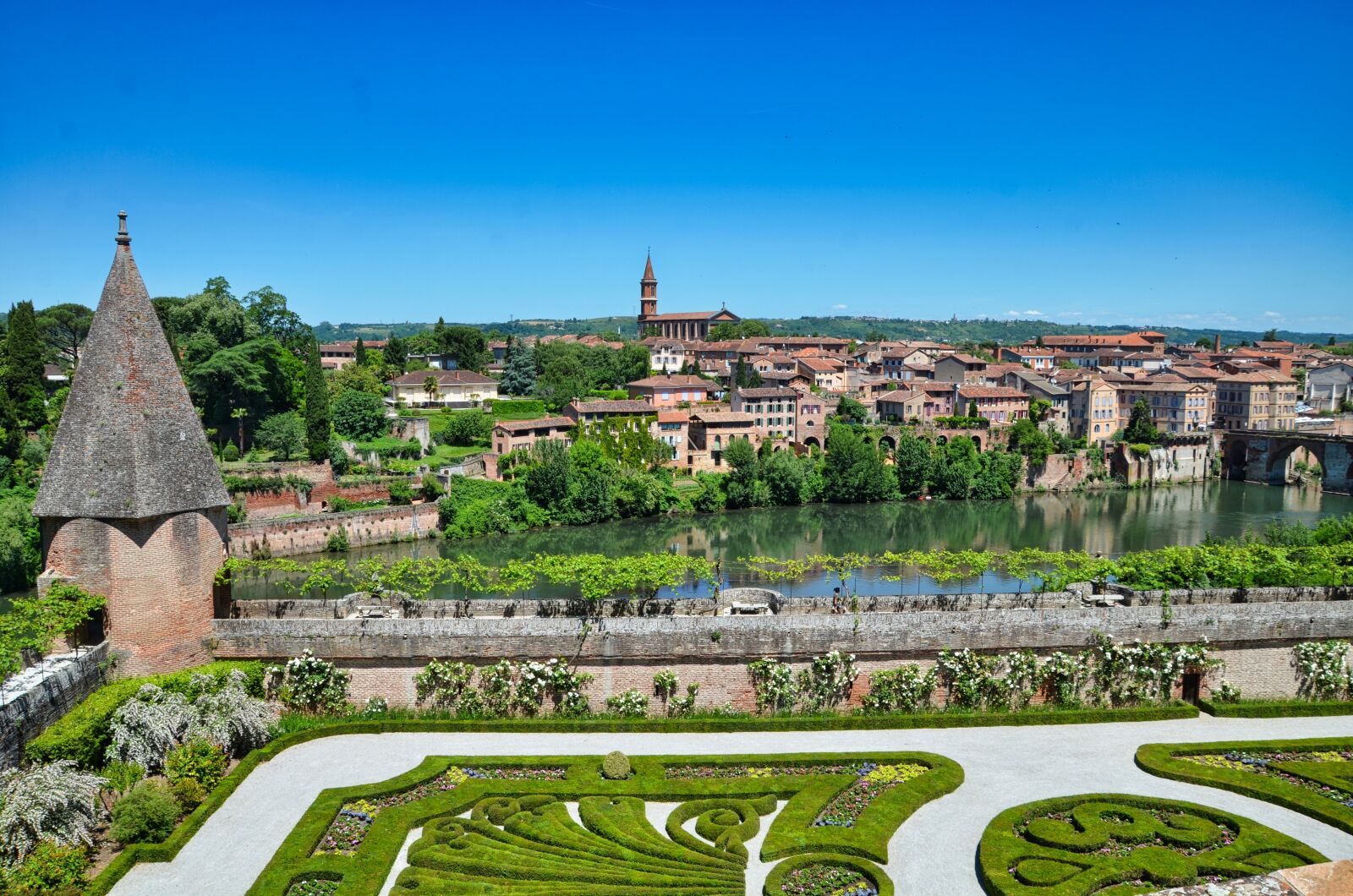 Nikon D7000 sample photo. Albi, city, france photography