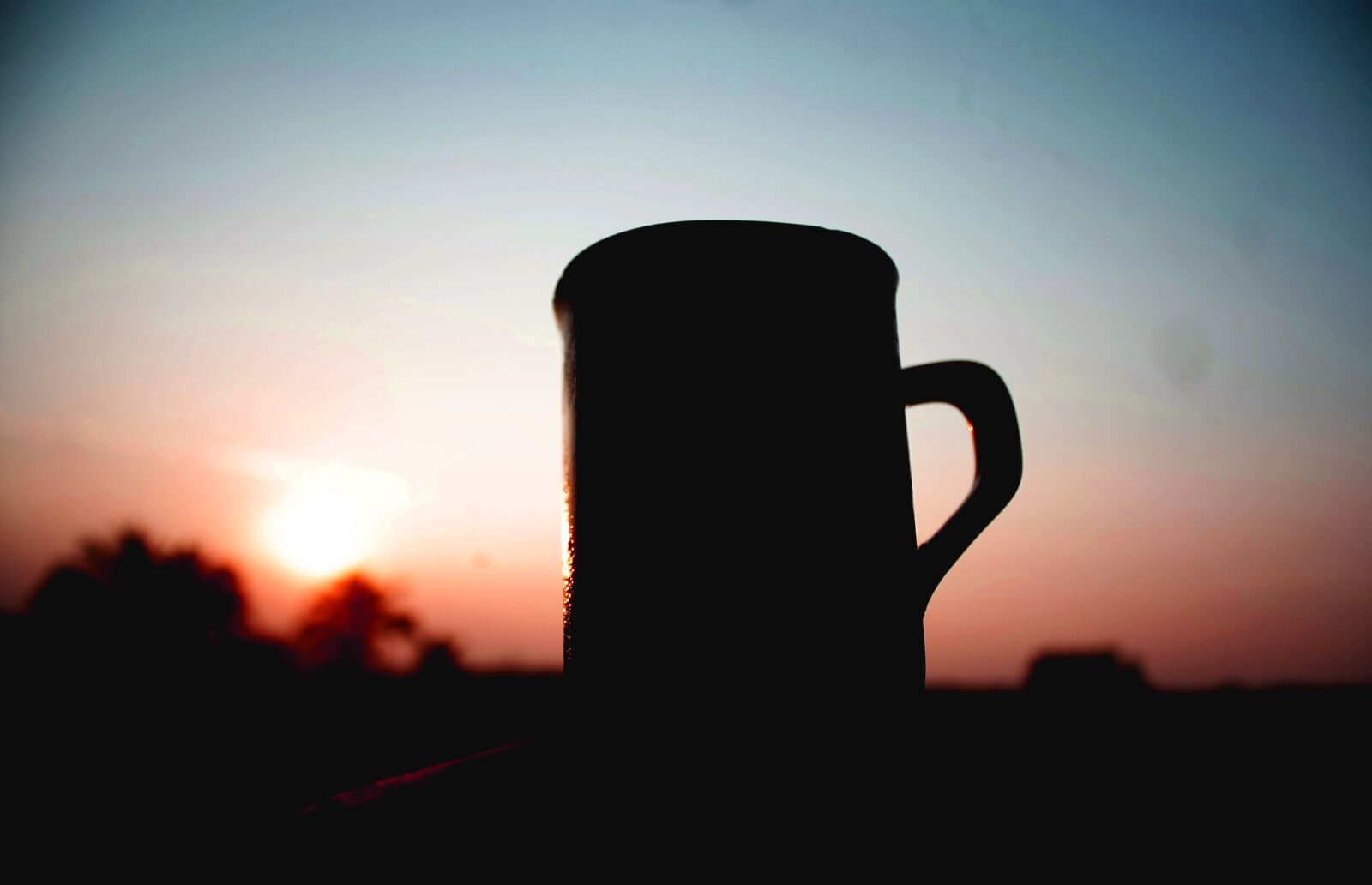 Canon EOS 1000D (EOS Digital Rebel XS / EOS Kiss F) sample photo. Sunset, sunrise, street photography