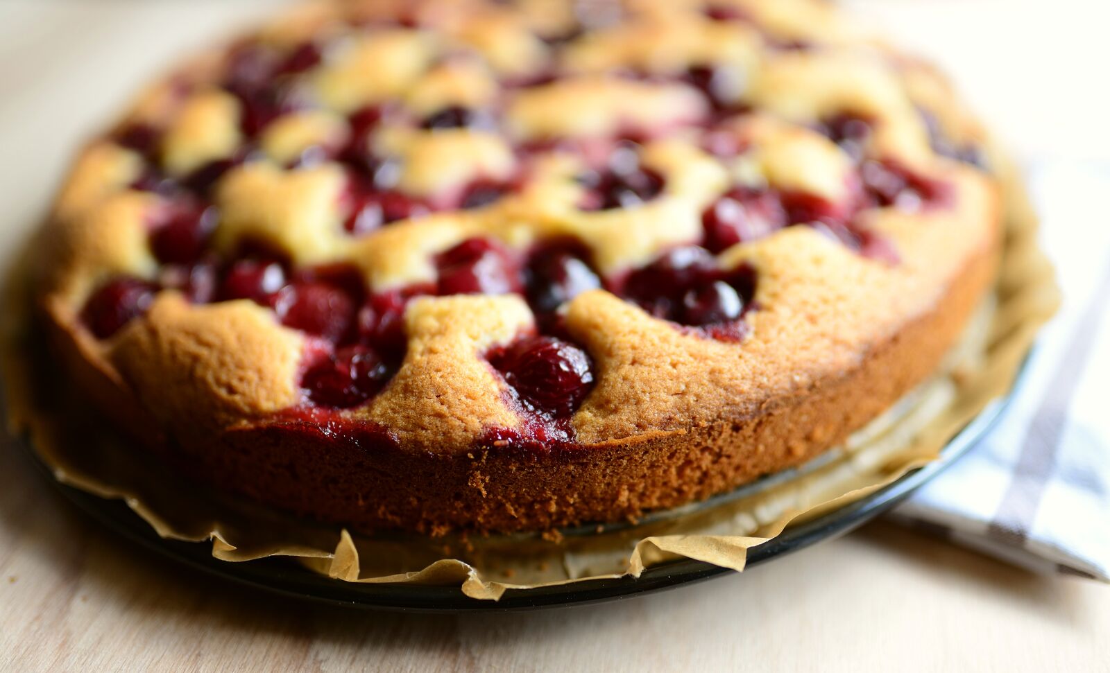 Nikon D610 sample photo. Cake, cherry pie, bake photography