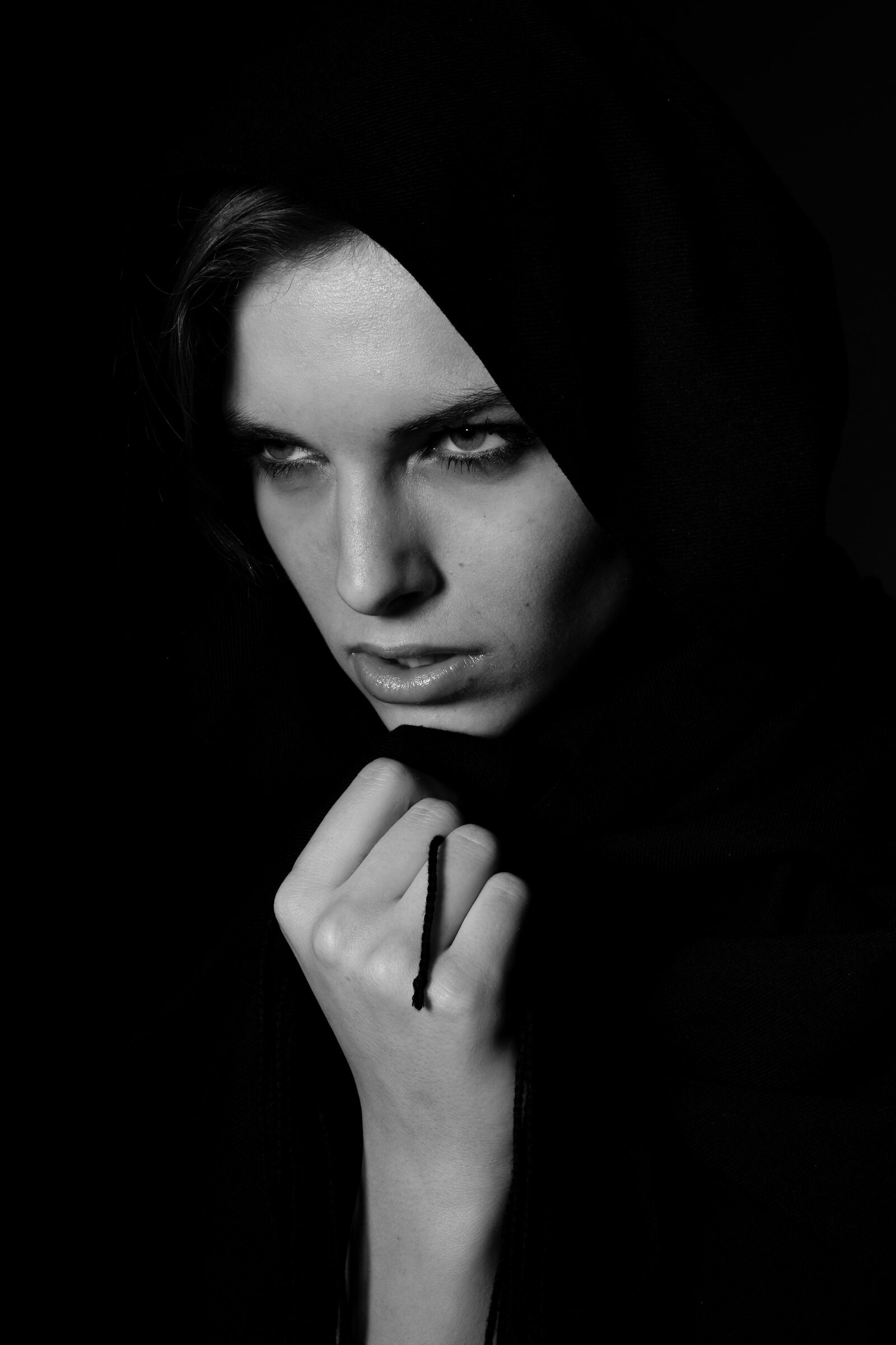 Sony Alpha DSLR-A850 sample photo. Woman, black and white photography