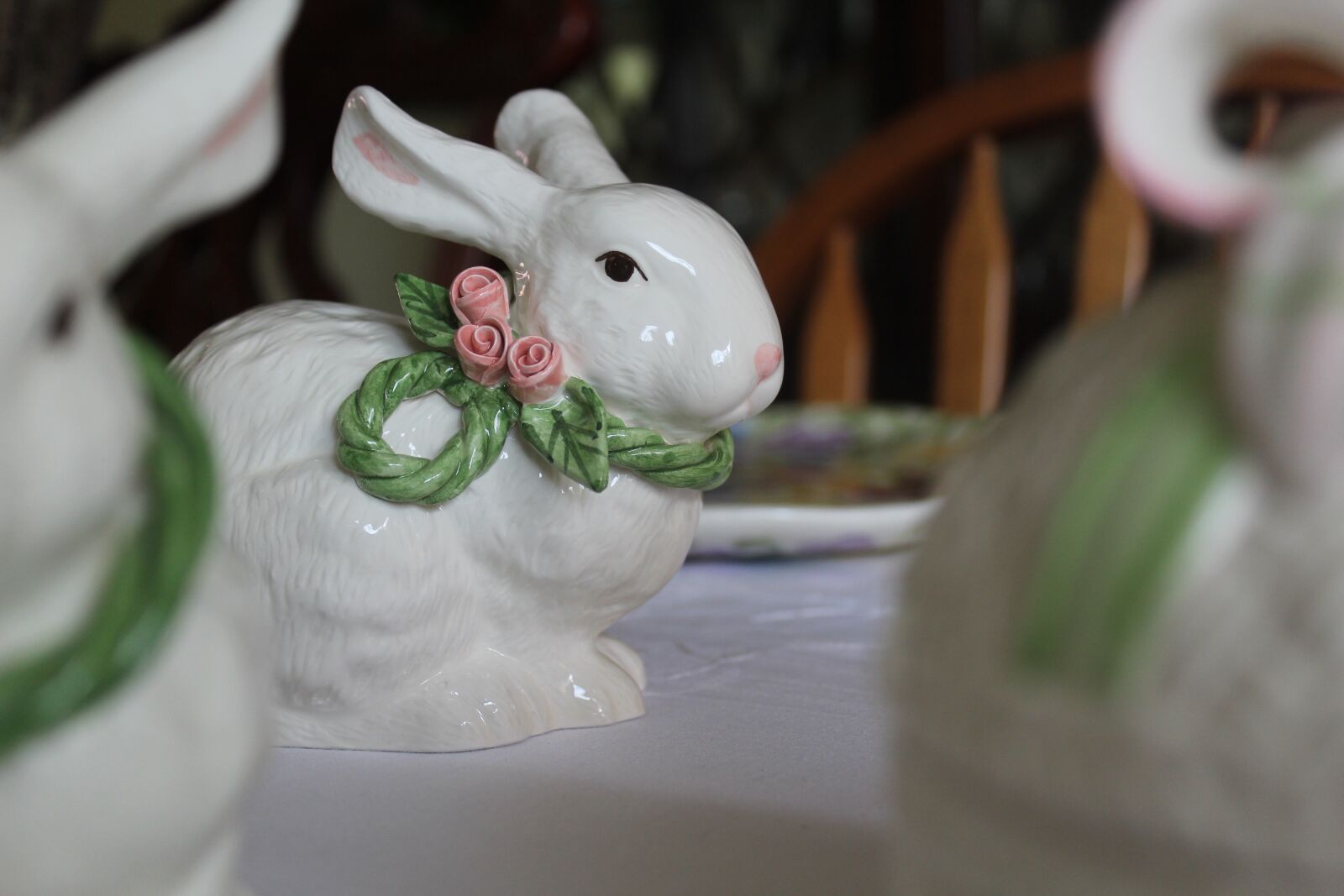 Canon EOS 1300D (EOS Rebel T6 / EOS Kiss X80) sample photo. Bunny, easter, porcelain photography