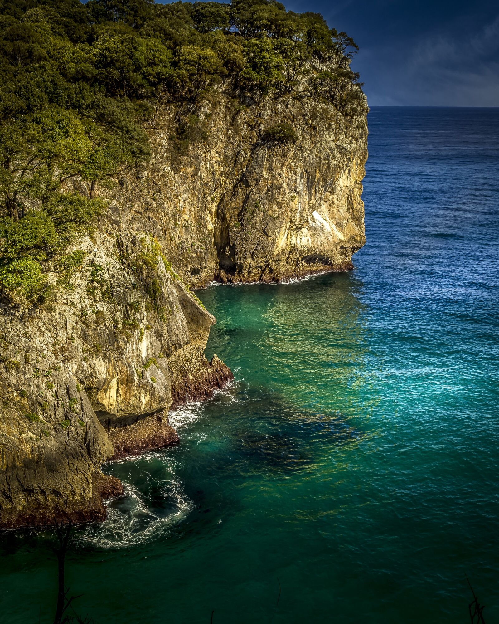 Canon EOS 600D (Rebel EOS T3i / EOS Kiss X5) sample photo. Cliff, ocean, sea photography