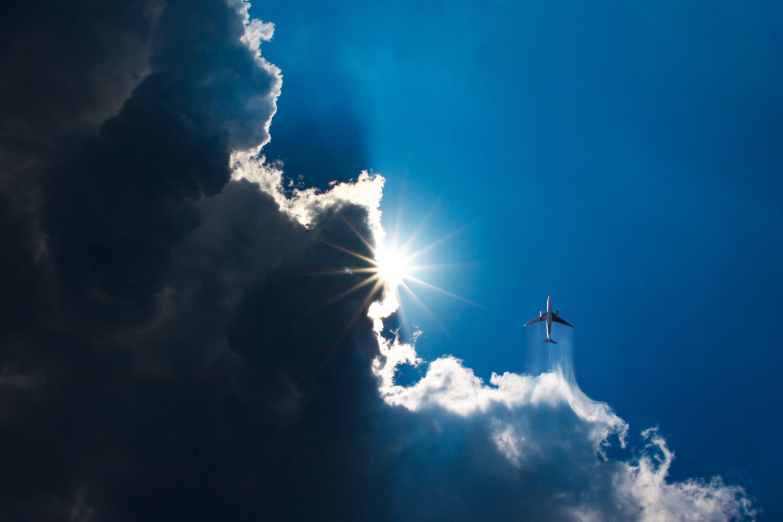 Canon EOS 750D (EOS Rebel T6i / EOS Kiss X8i) sample photo. Clouds, aircraft, sky photography