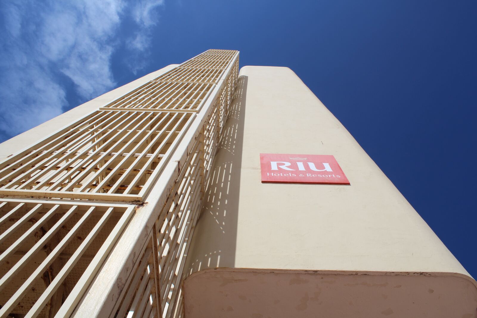 Canon EOS 600D (Rebel EOS T3i / EOS Kiss X5) sample photo. Hotel, riu, fuerteventura photography