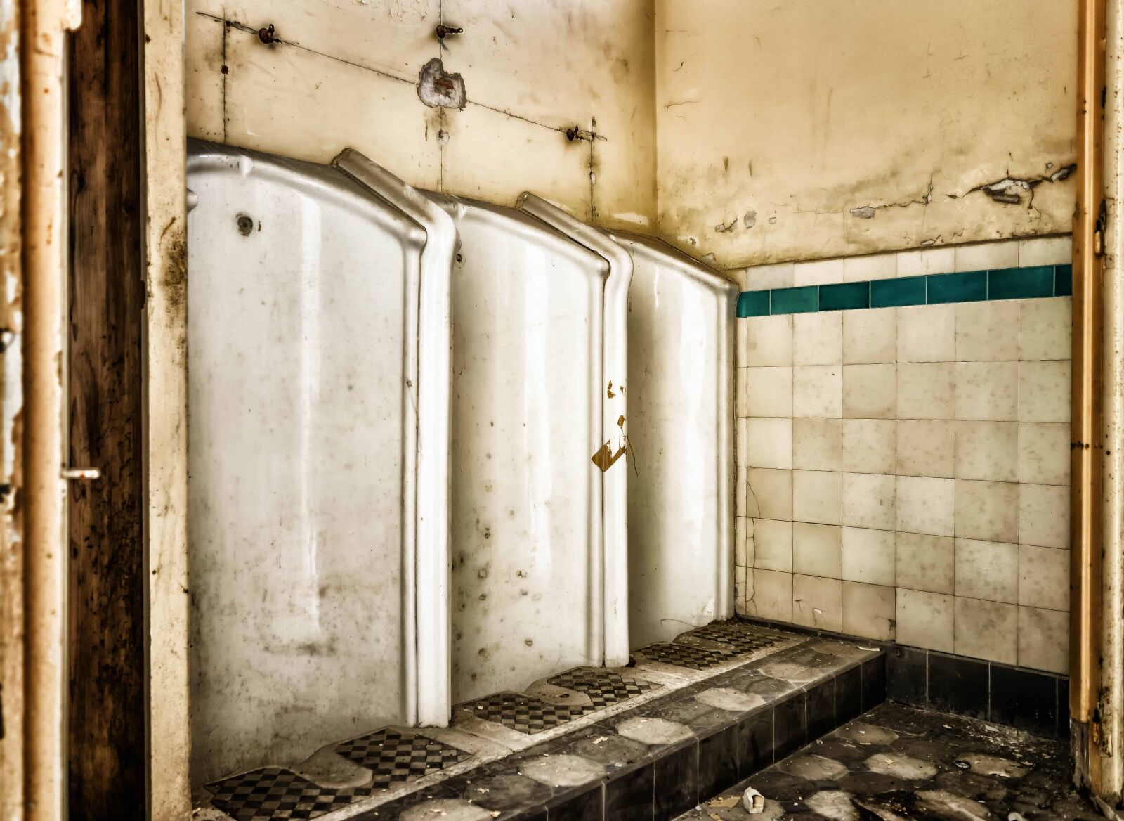 Nikon D3300 sample photo. Indoors, bathroom, abandoned, room photography