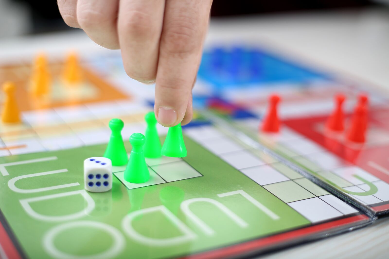 Canon EF 50mm F1.8 STM sample photo. Man, play, game photography