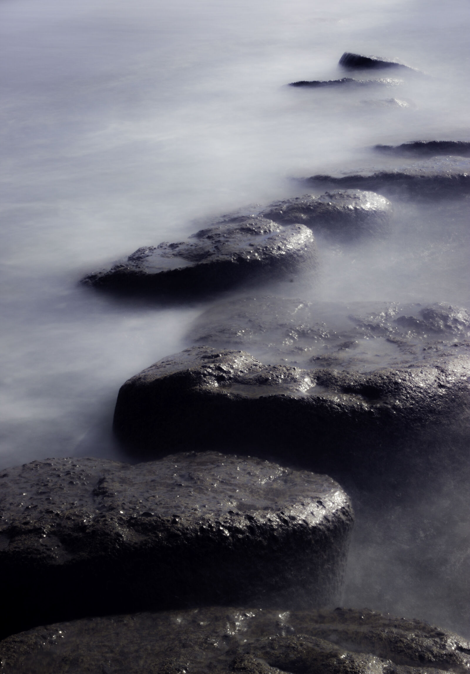 Canon EOS 600D (Rebel EOS T3i / EOS Kiss X5) sample photo. Clouds, ocean, rocks, sea photography