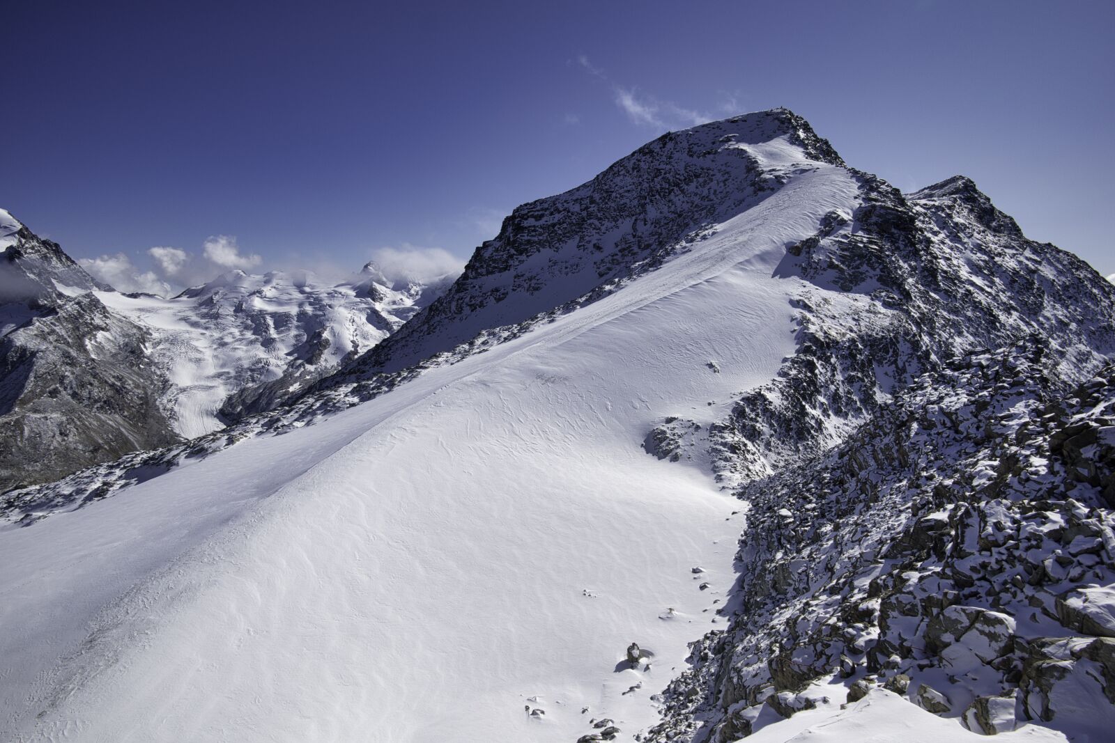 Canon EOS M50 (EOS Kiss M) sample photo. Mountains, snow, alpine photography