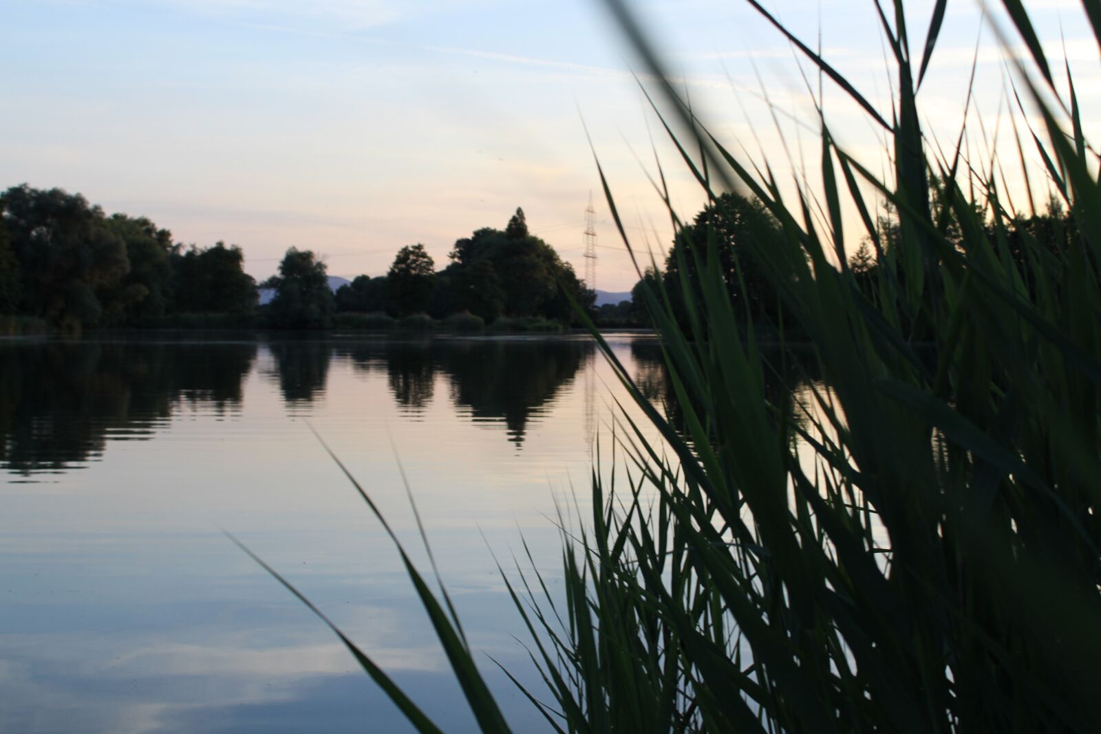 Canon EOS 1300D (EOS Rebel T6 / EOS Kiss X80) sample photo. Lake, nature, water photography