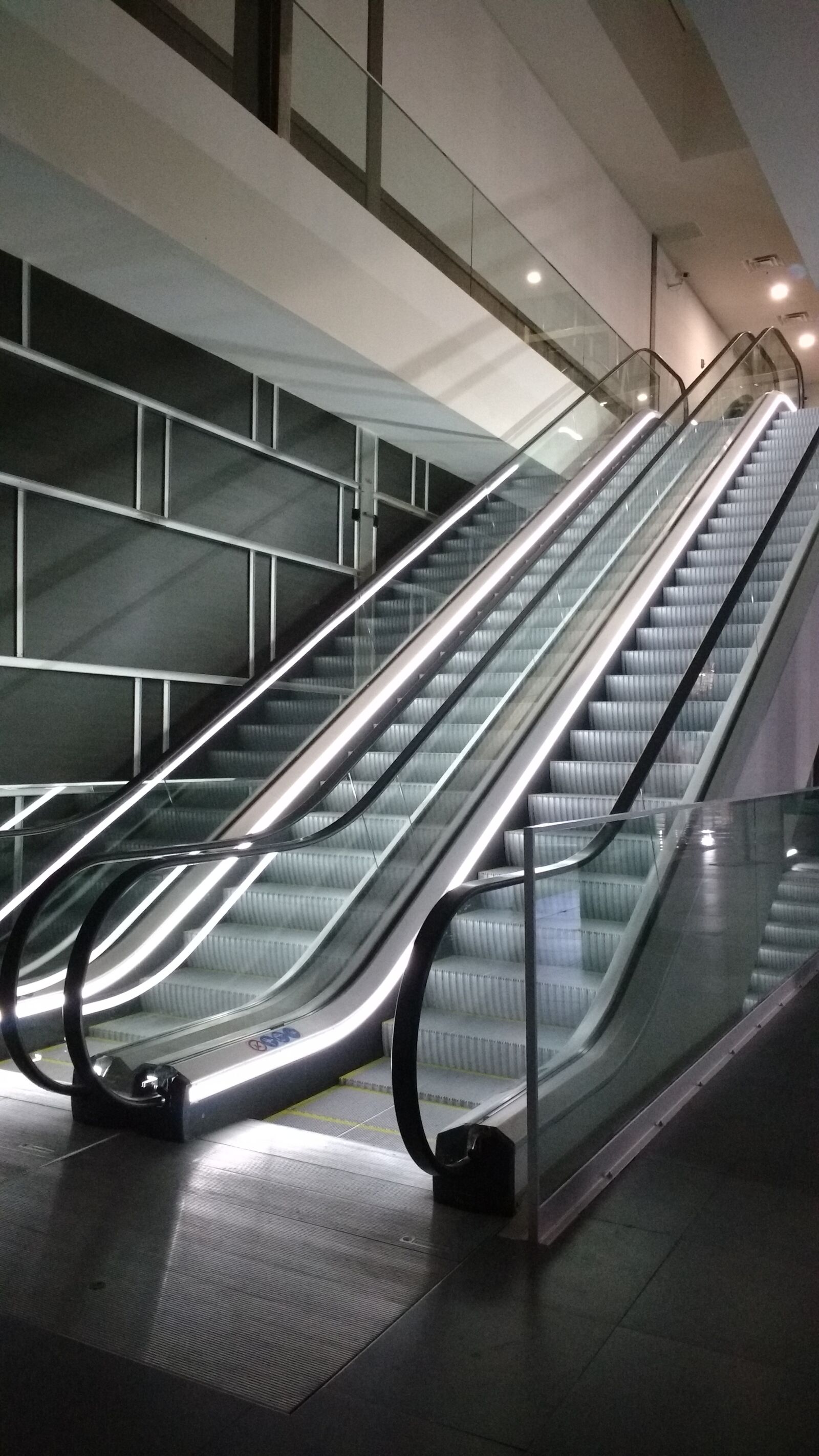 Motorola MotoG3 sample photo. Stairs, electric, local photography