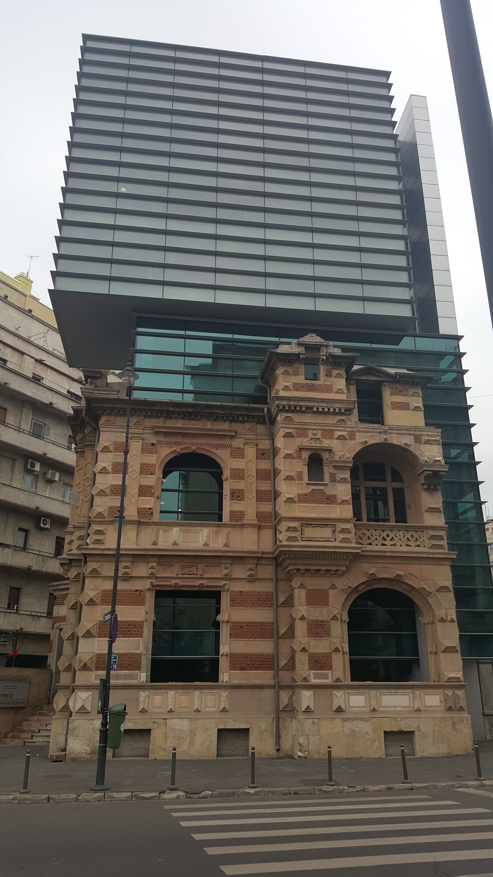 Samsung GALAXY S6 edge sample photo. Modern, and, old, architecture photography