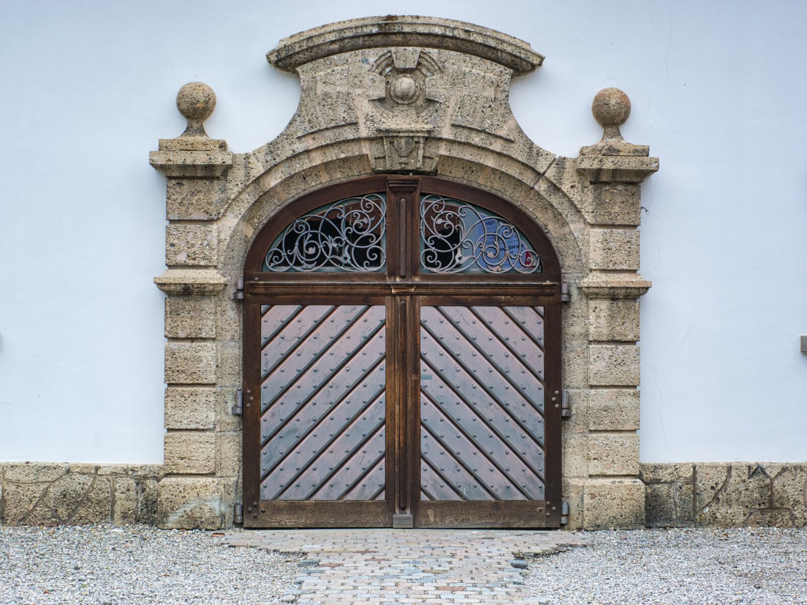 Nikon D7100 sample photo. Entrance door, gate, input photography