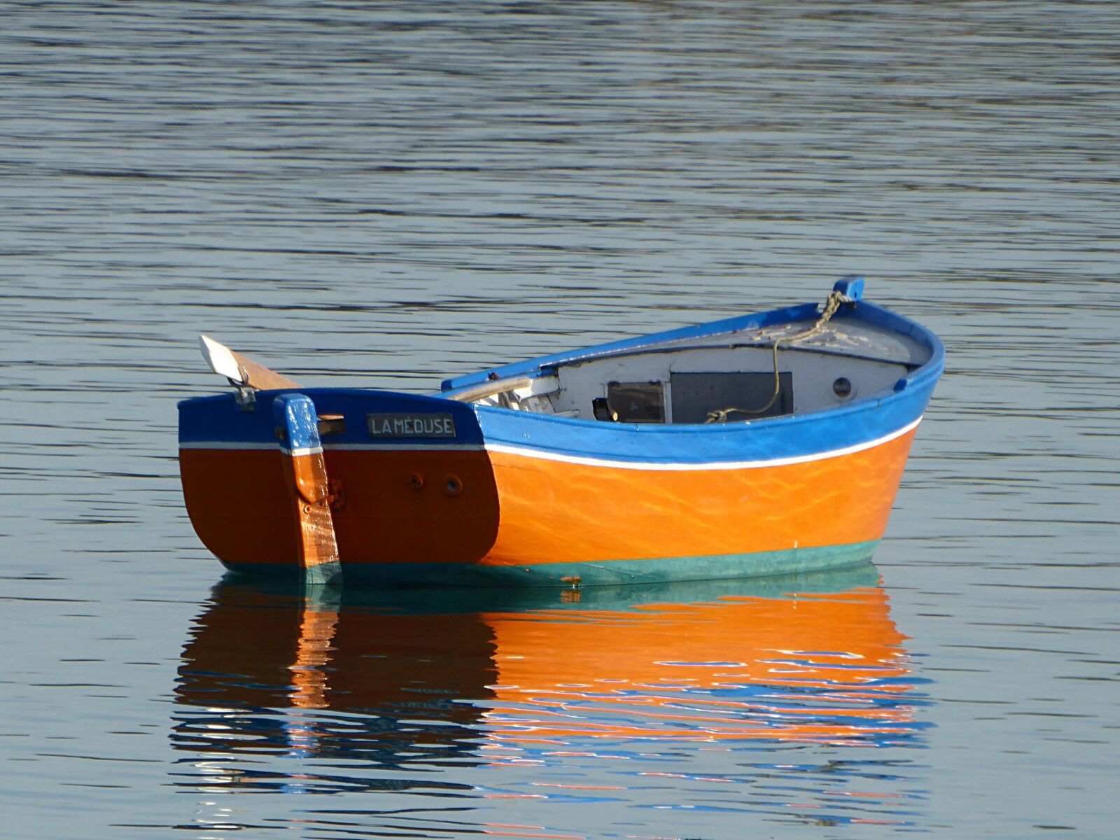 Panasonic Lumix DMC-ZS50 (Lumix DMC-TZ70) sample photo. Boat, sea, blue photography