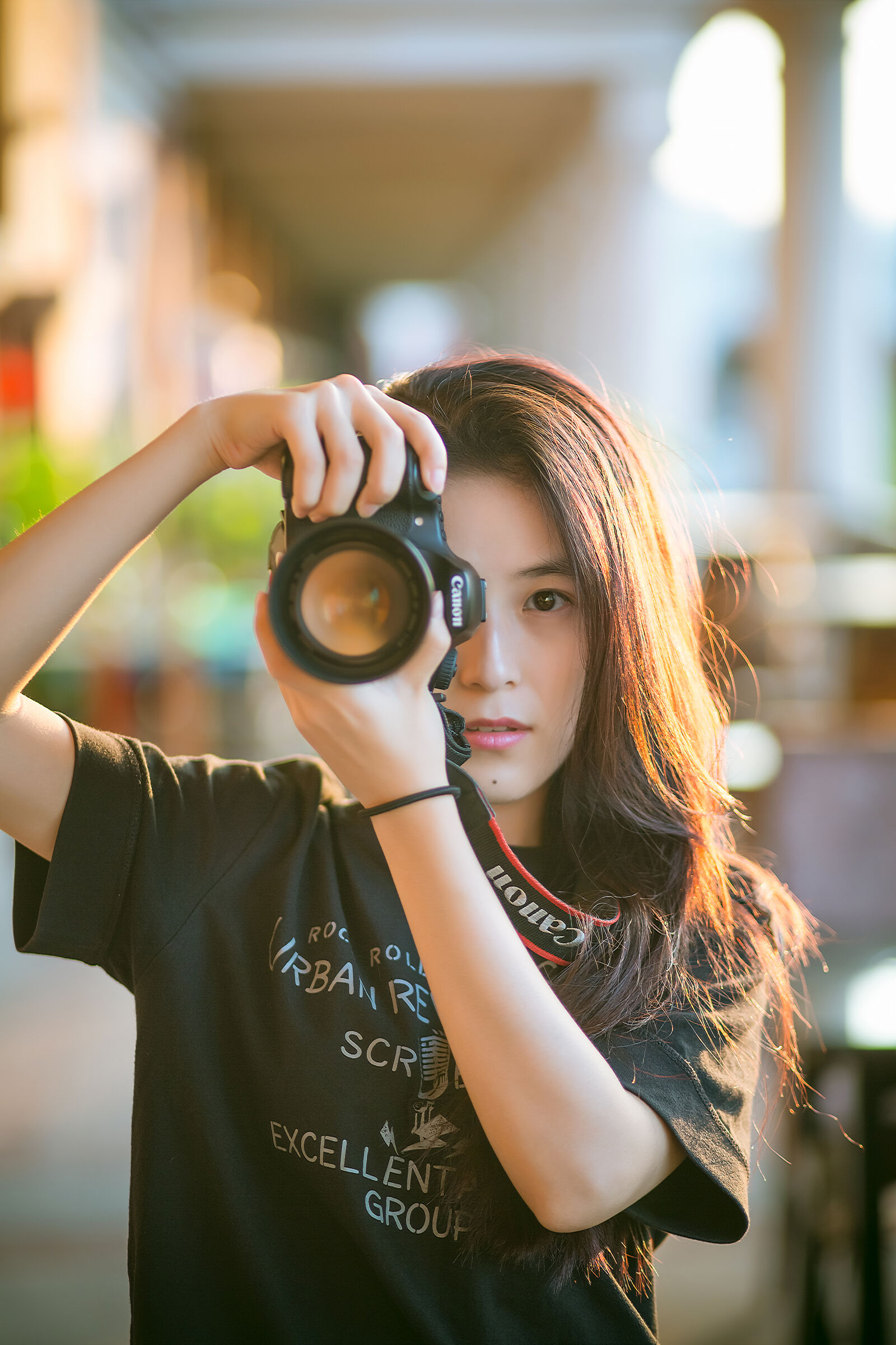 Canon EF 85mm F1.8 USM sample photo. Woman, camera, girl, photographer photography