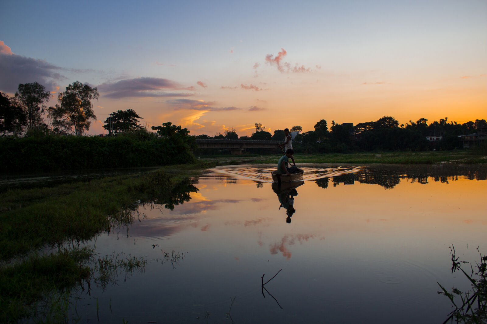 Canon EOS 700D (EOS Rebel T5i / EOS Kiss X7i) sample photo. Fisherman, indian, landscape, river photography