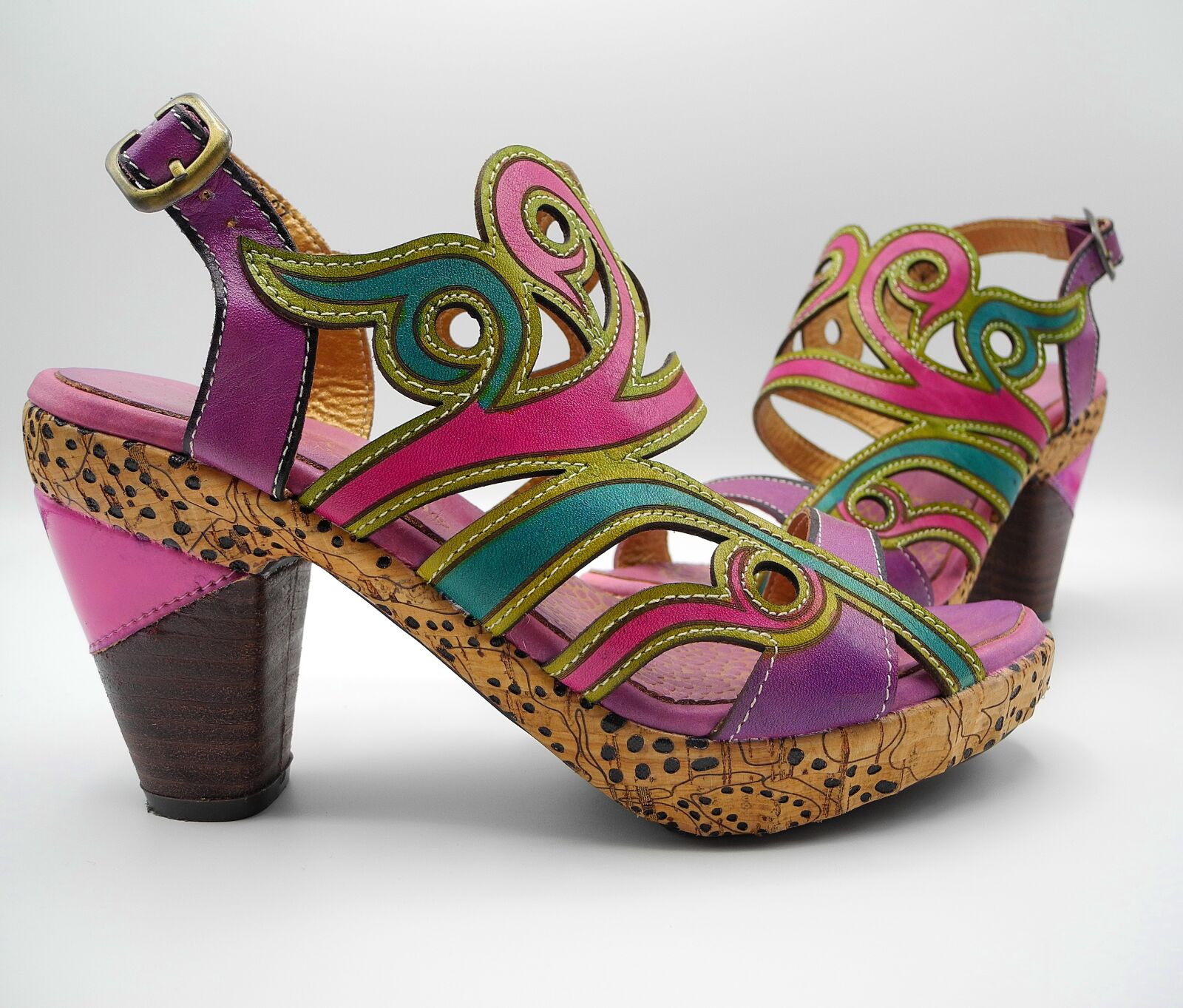 Nikon Coolpix P7000 sample photo. Sandals, shoe, women's shoes photography