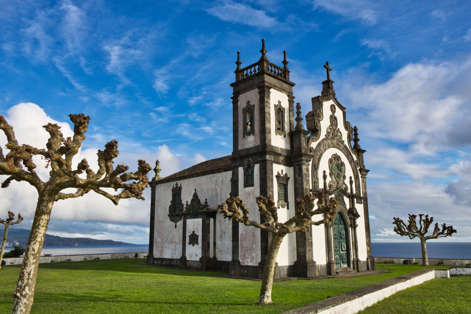 Canon EOS 750D (EOS Rebel T6i / EOS Kiss X8i) sample photo. Monument, art, church photography