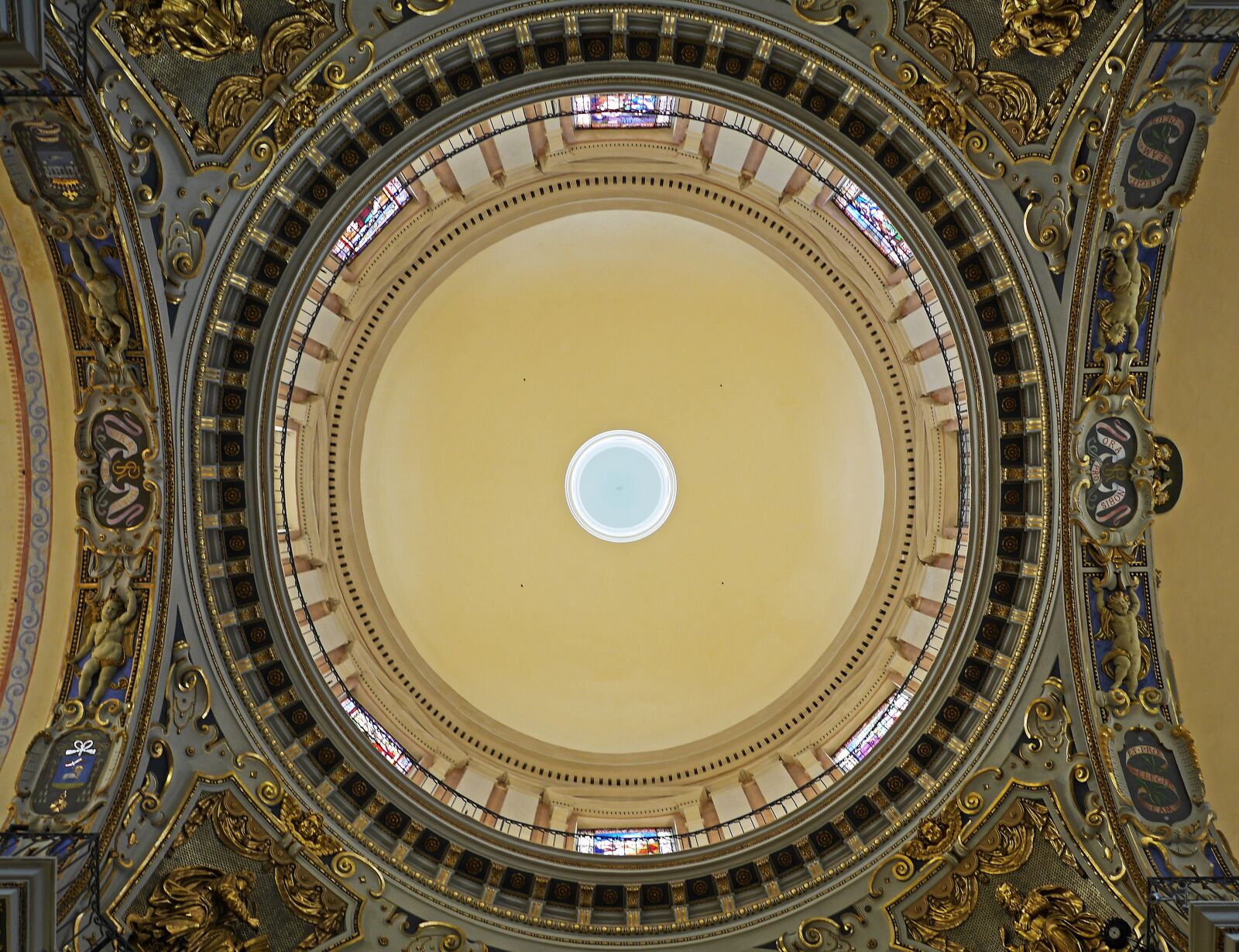 Panasonic Lumix DMC-GH3 sample photo. Cathedral, nice, dome from photography