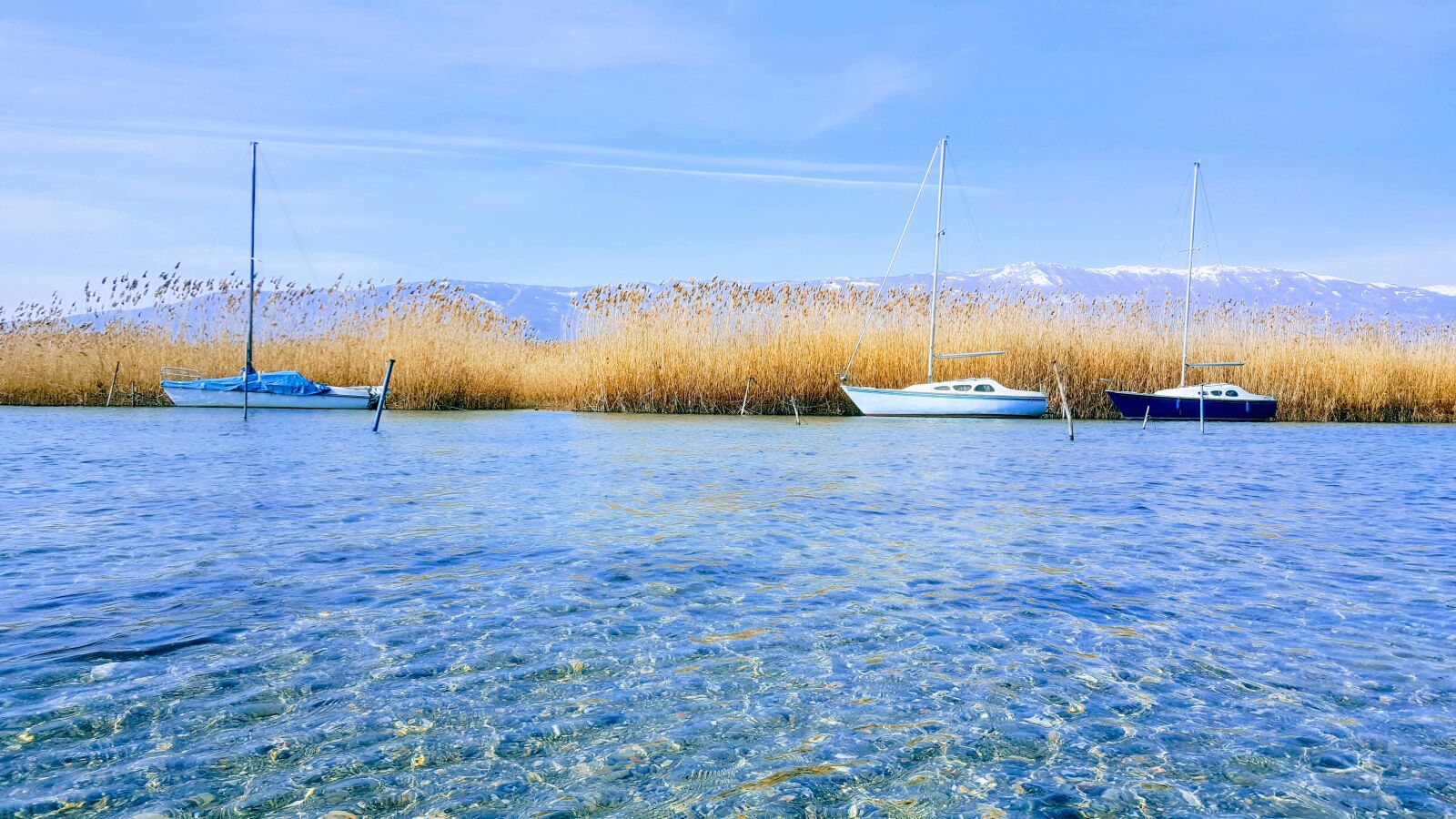 Samsung Galaxy Note5 sample photo. Landscape, lake, boats photography
