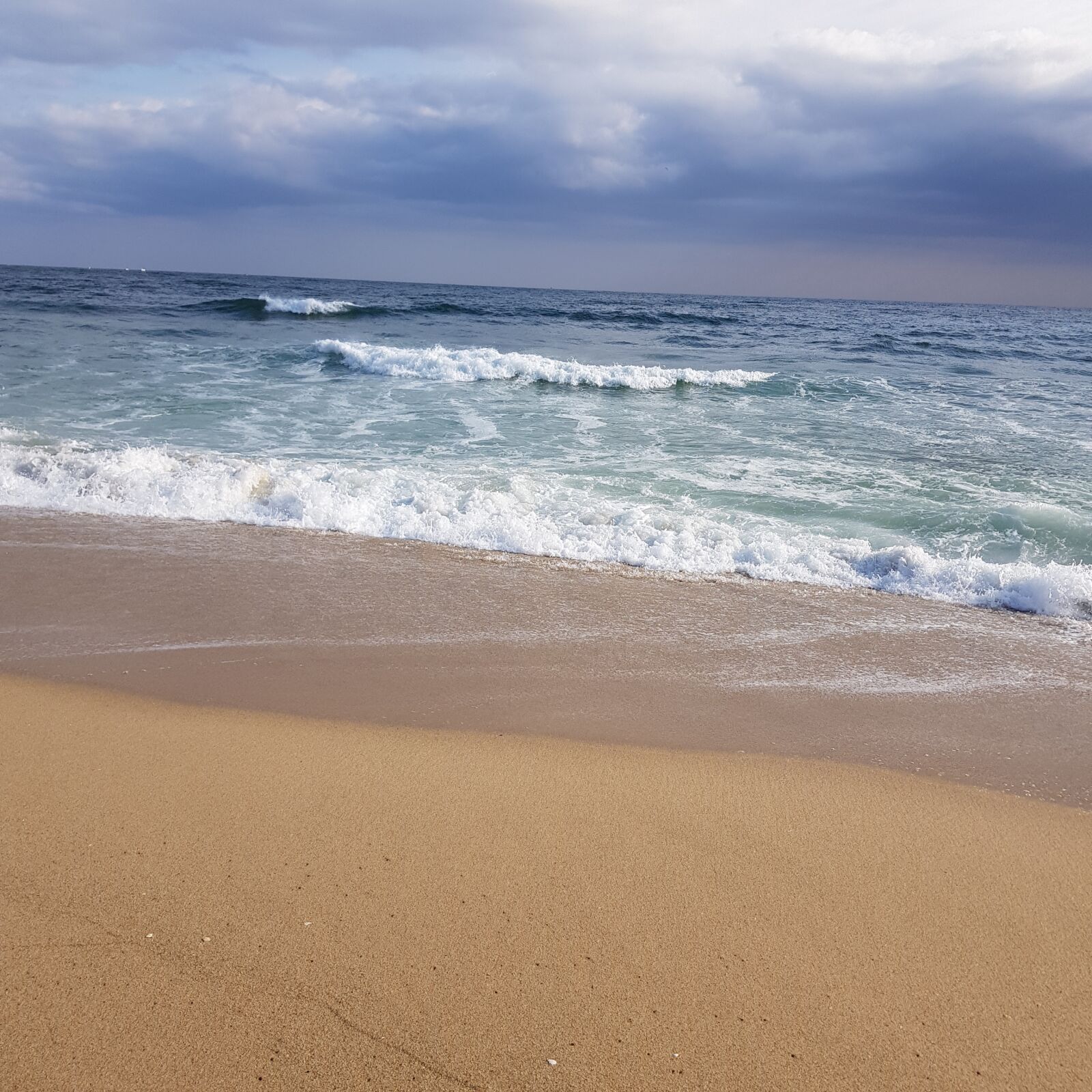 Samsung Galaxy S8 sample photo. Sea, waves, sand photography