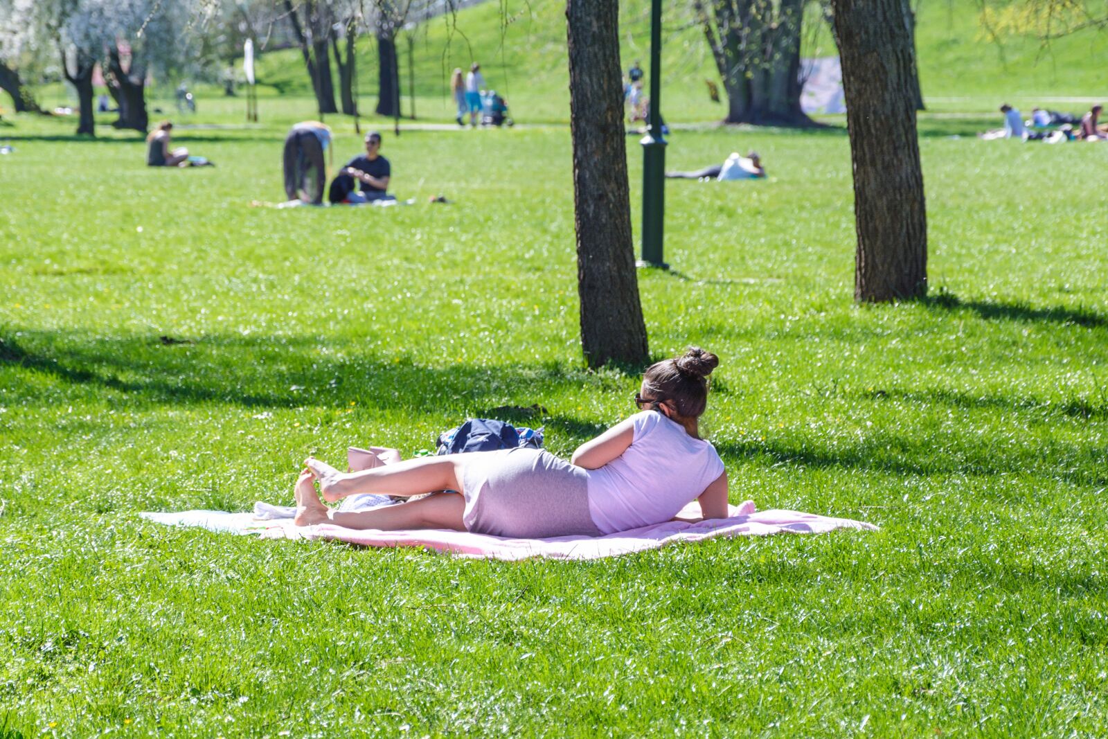 Nikon D7100 sample photo. Reclining woman, holiday in photography