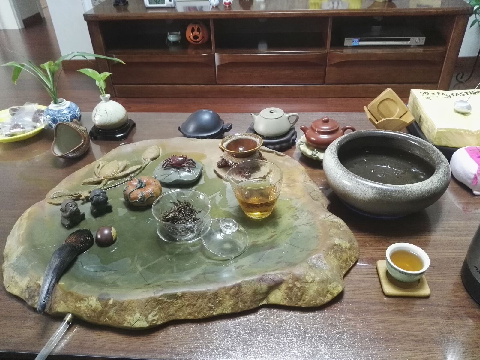 HUAWEI P8 sample photo. Tea, toy, table photography