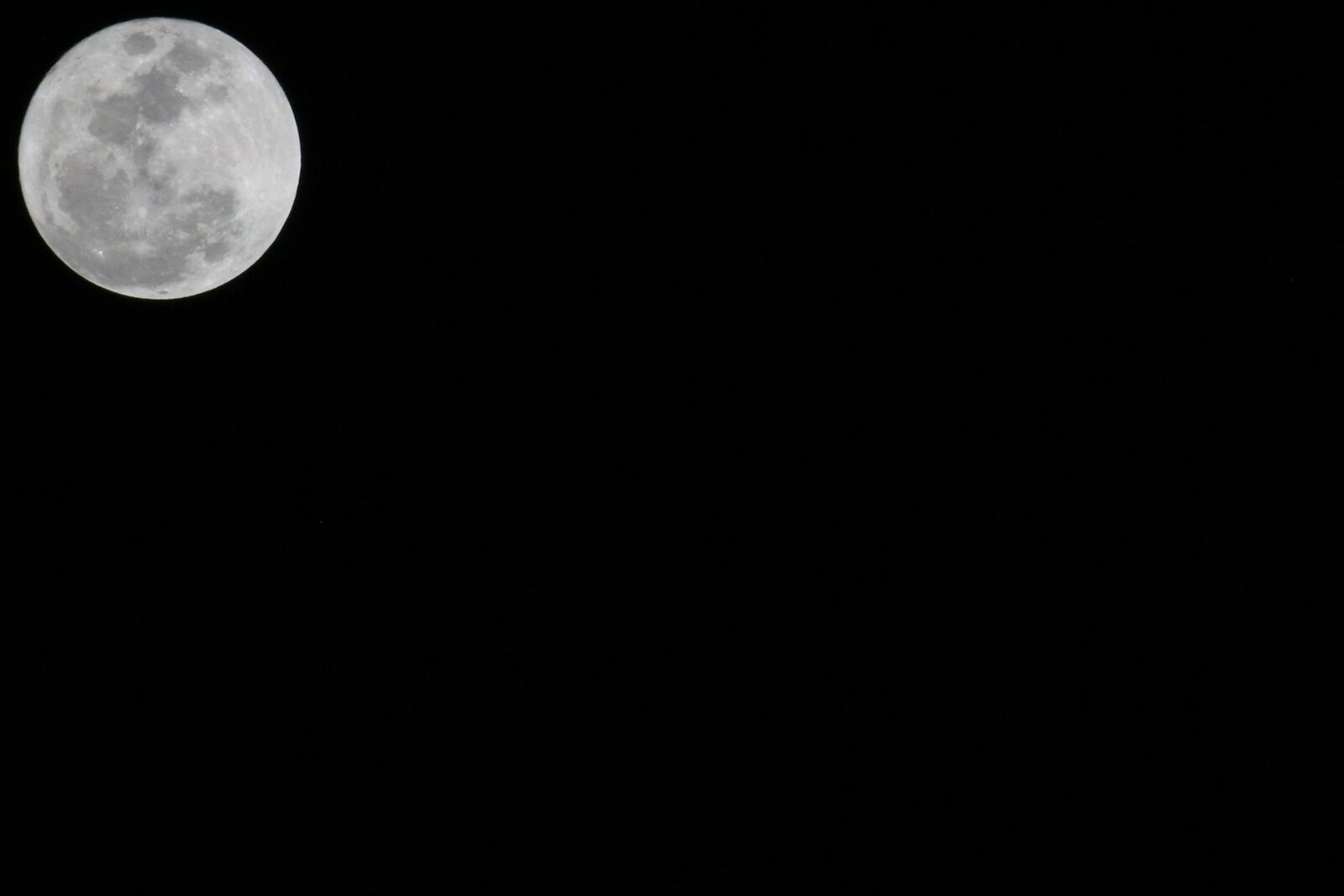Canon EOS 1300D (EOS Rebel T6 / EOS Kiss X80) sample photo. Moon, planet, astronomy photography