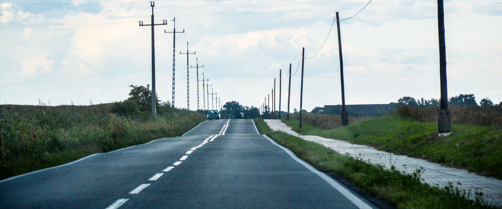 Nikon D3200 sample photo. Gray, asphalt, road, between photography