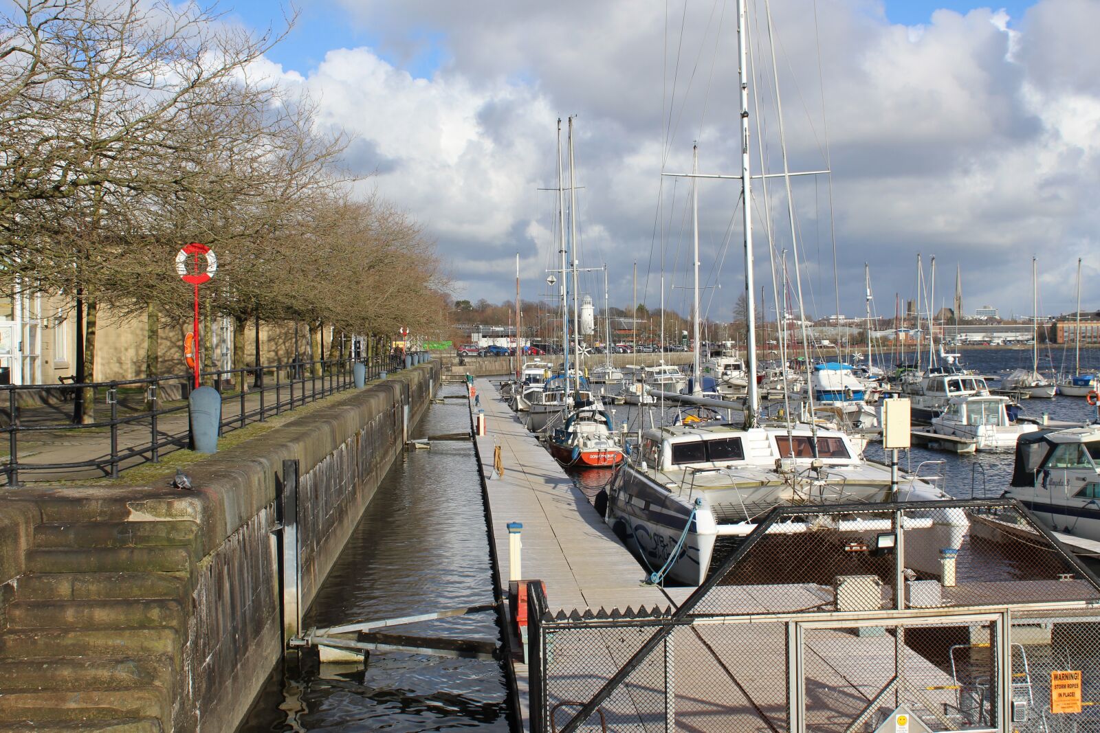 Canon EOS 4000D (EOS Rebel T100 / EOS 3000D) sample photo. Off grid, freedom, boat photography