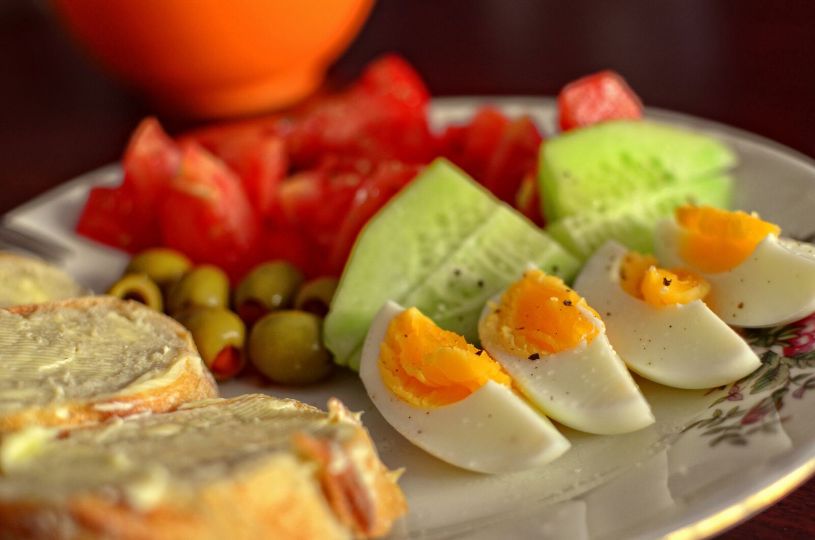 Nikon D5100 sample photo. Bread, egg, food, foodporn photography