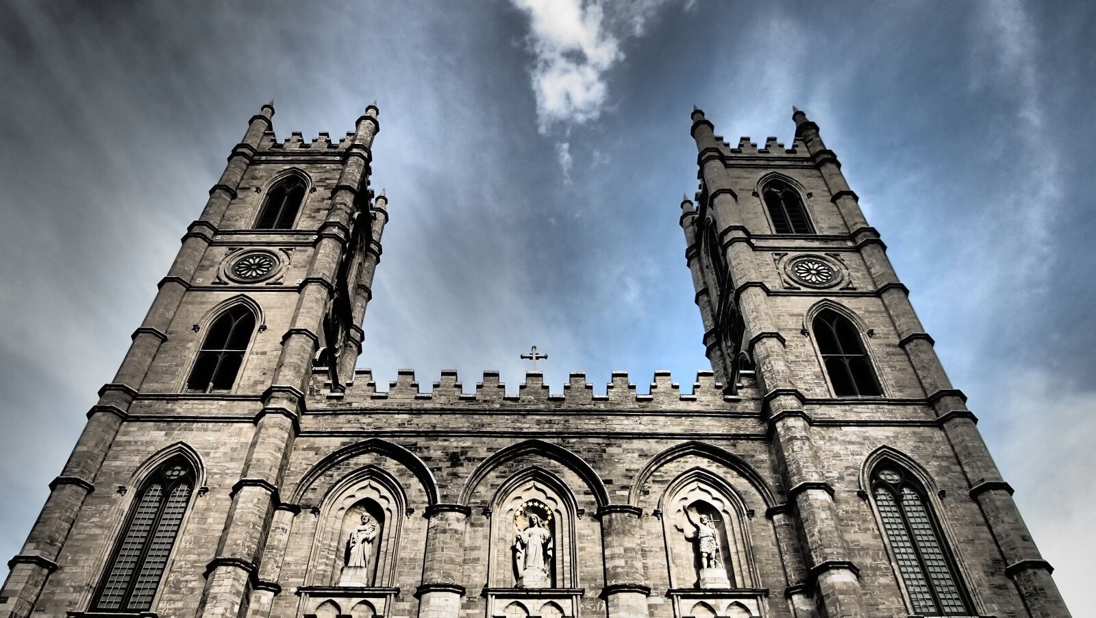 Olympus PEN E-PL3 sample photo. Montreal, canada, city photography