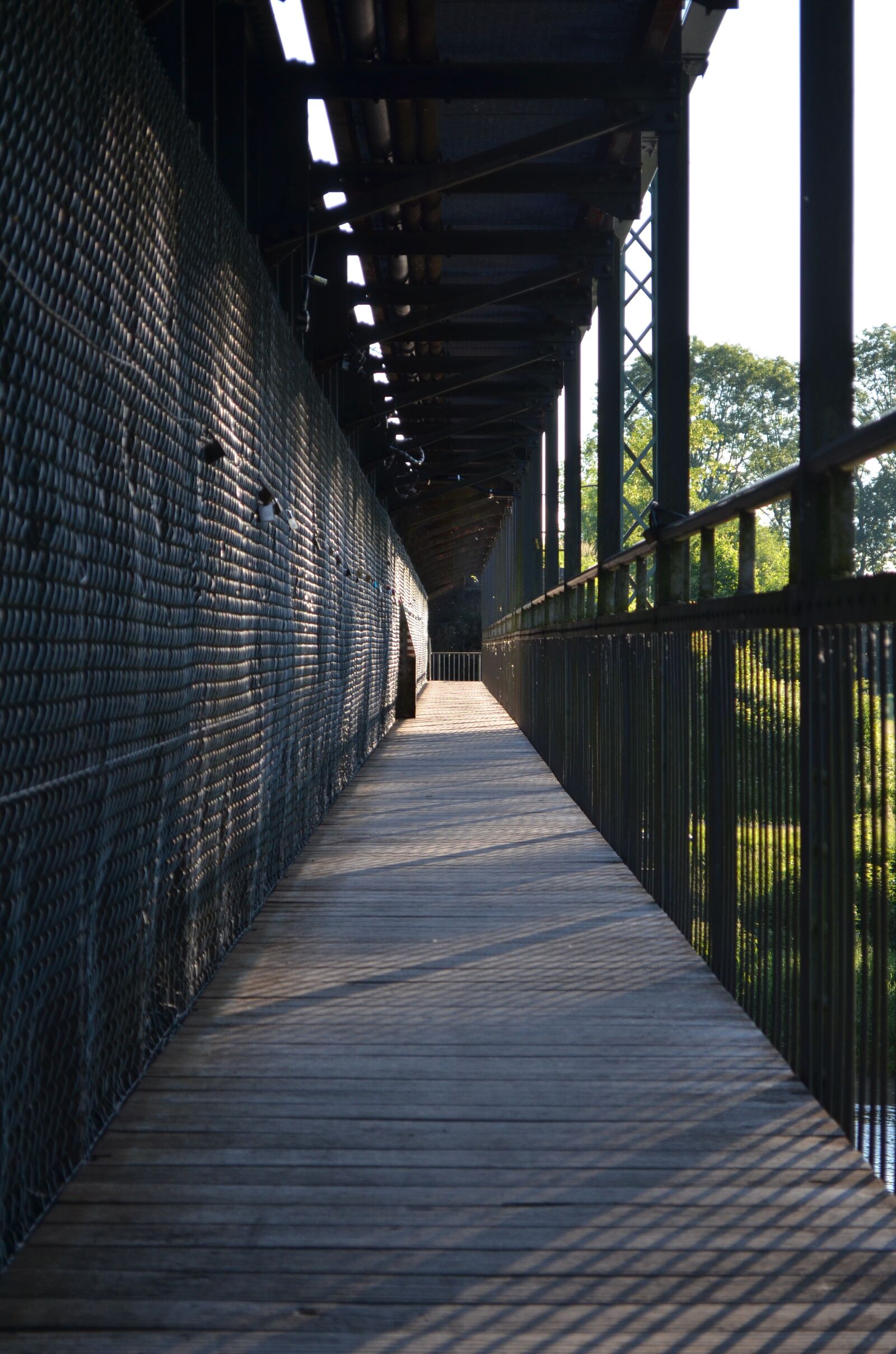 Nikon D5100 sample photo. Away, railway tracks, bridge photography