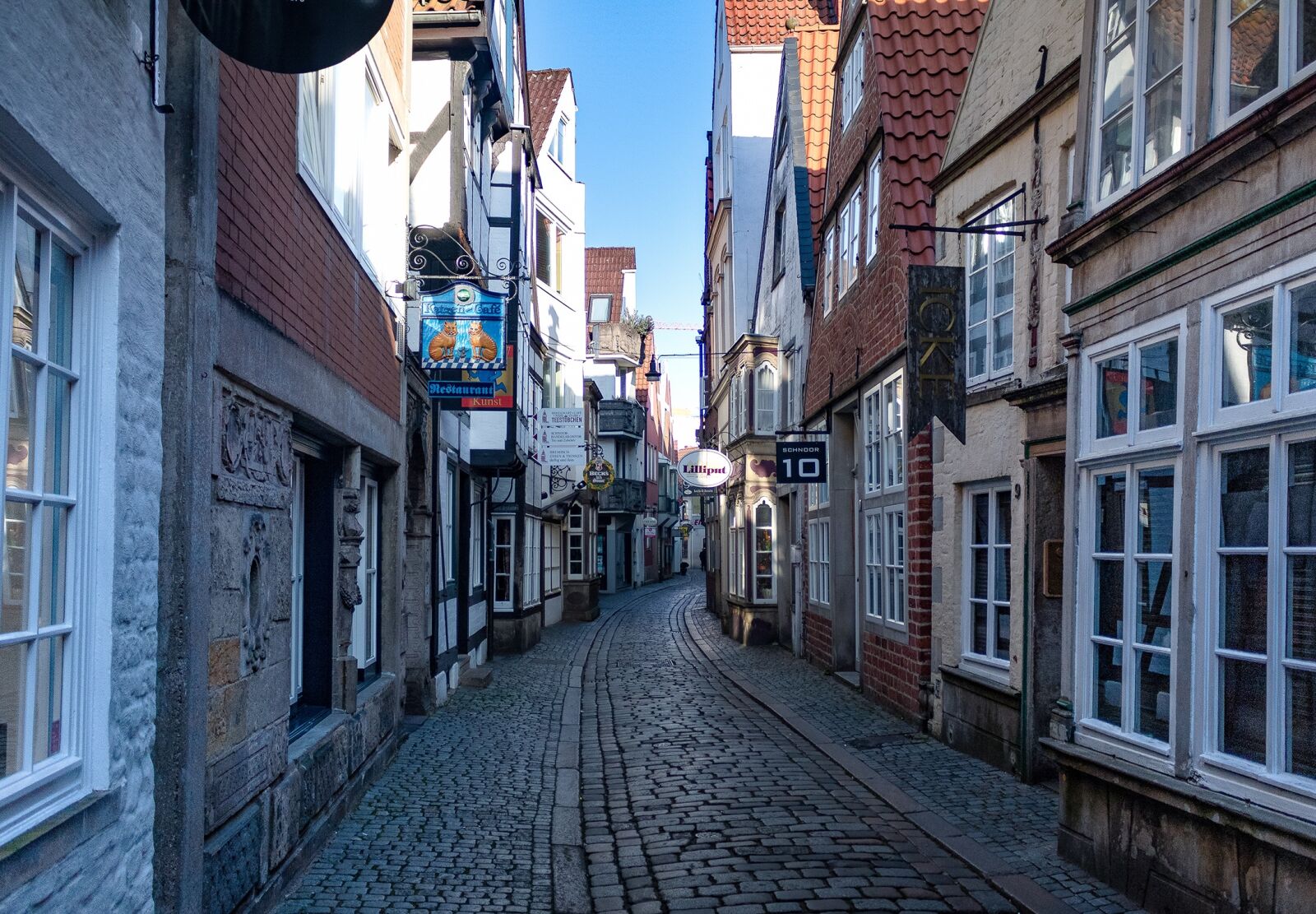 Canon EOS 750D (EOS Rebel T6i / EOS Kiss X8i) sample photo. Bremen, schnoor, historic center photography