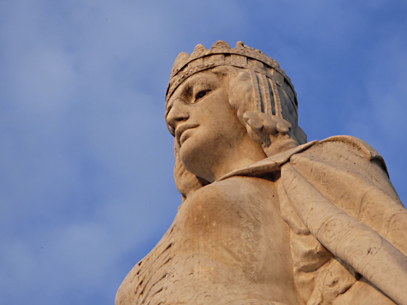 Panasonic DMC-FZ72 sample photo. Statue, travel, heaven photography
