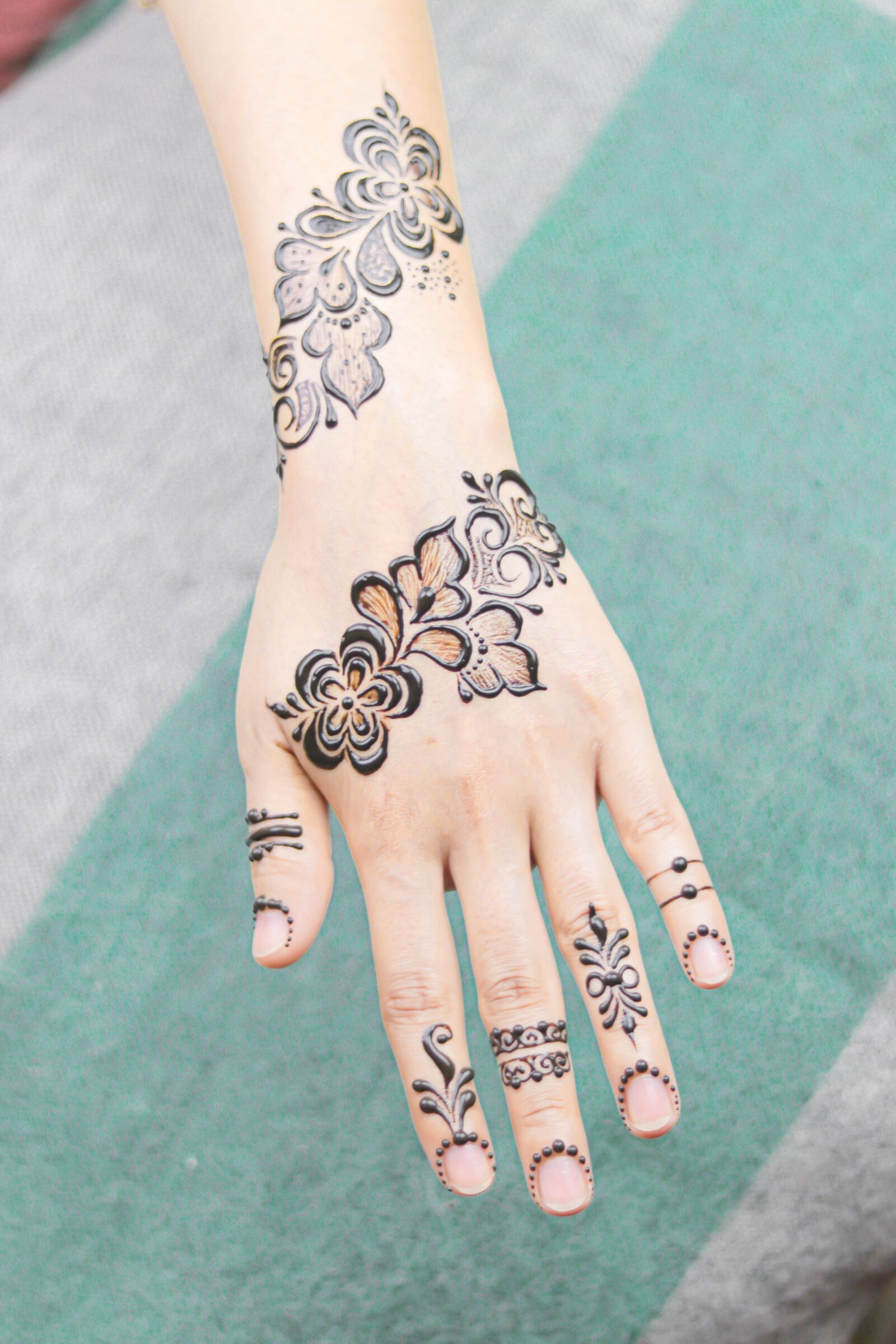 Canon EOS 80D sample photo. Mehendi, drawing, wedding photography