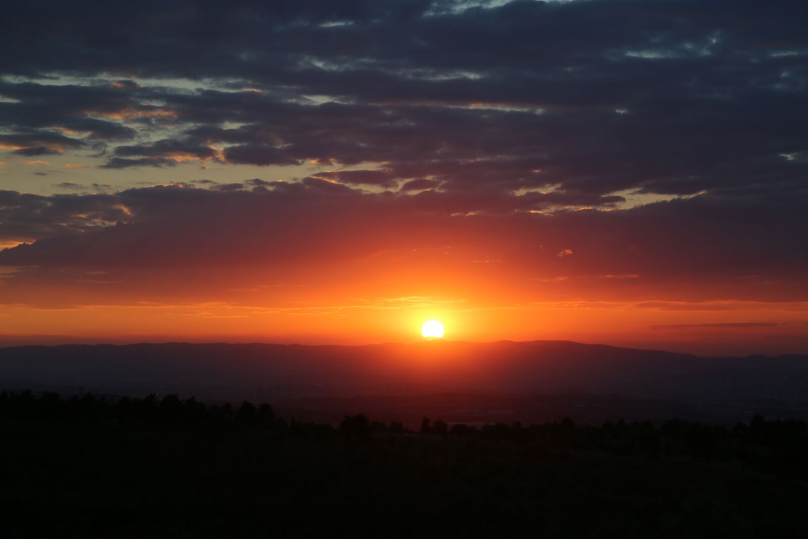 Canon EF 24-105mm F4L IS USM sample photo. Sunset, solar, nature photography