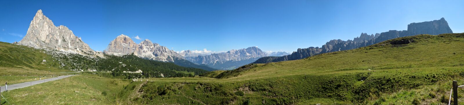 Canon PowerShot ELPH 520 HS (IXUS 500 HS / IXY 3) sample photo. Mountain panorama, italy, province photography