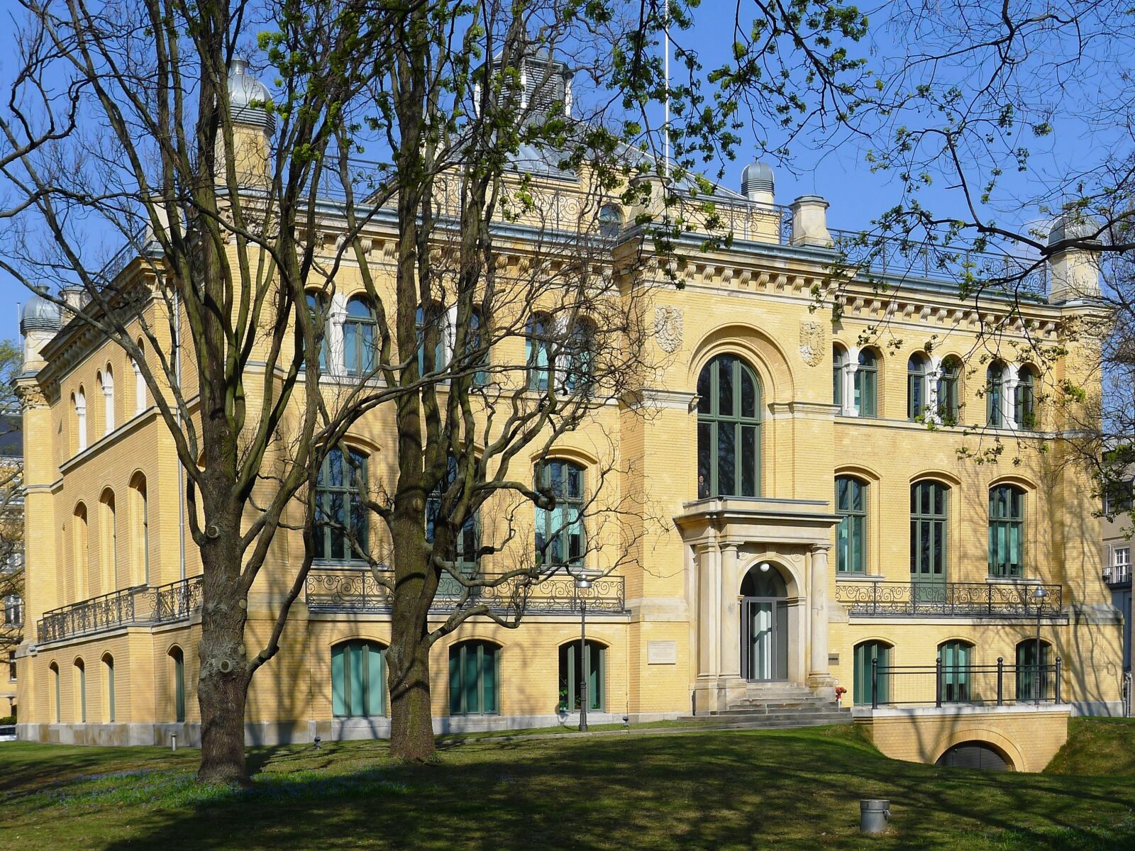 Panasonic Lumix DMC-LX5 sample photo. Charlottenburg, berlin, house photography