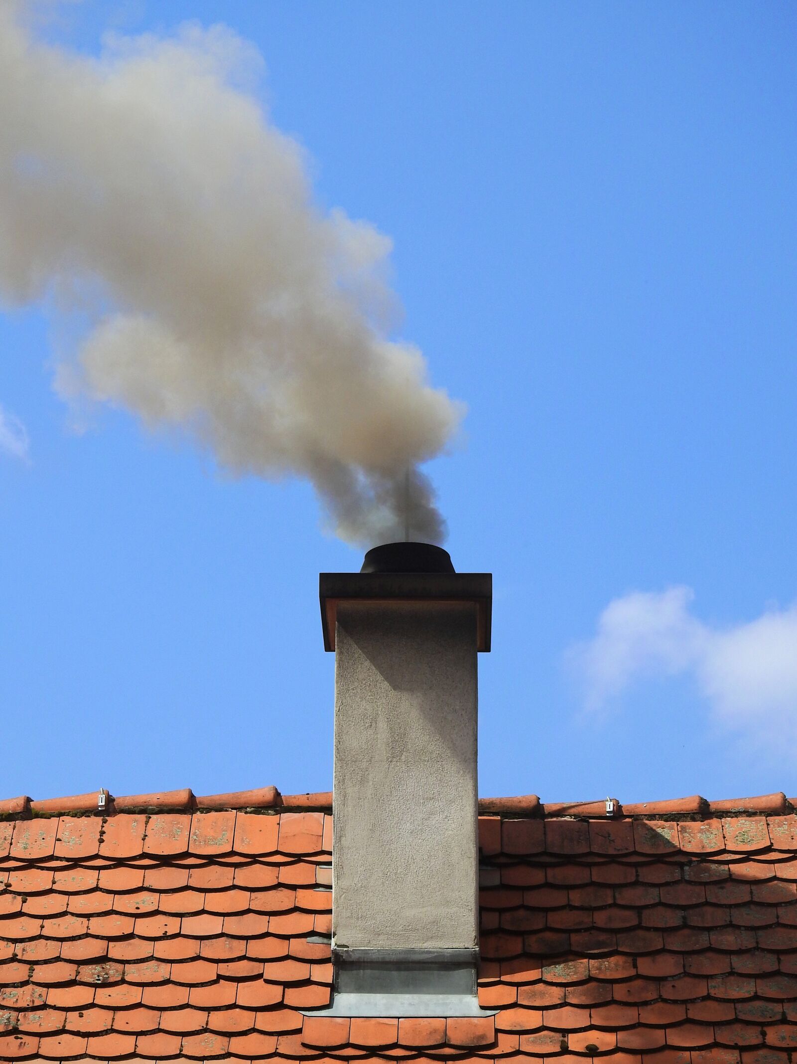 Nikon Coolpix P900 sample photo. Chimney, smoke, fireplace photography