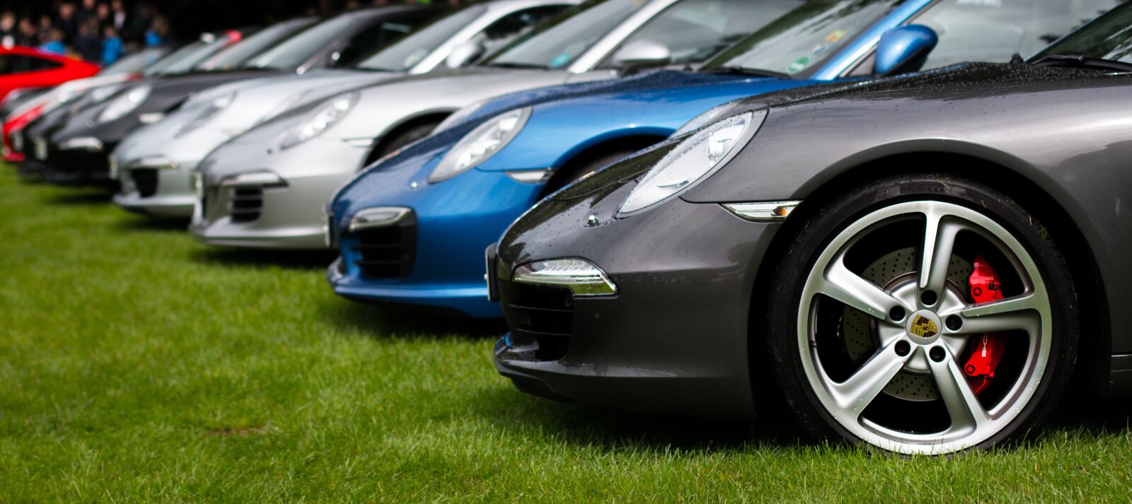Canon EOS 70D + Canon EF 50mm F1.4 USM sample photo. Cars, luxury, transportation photography