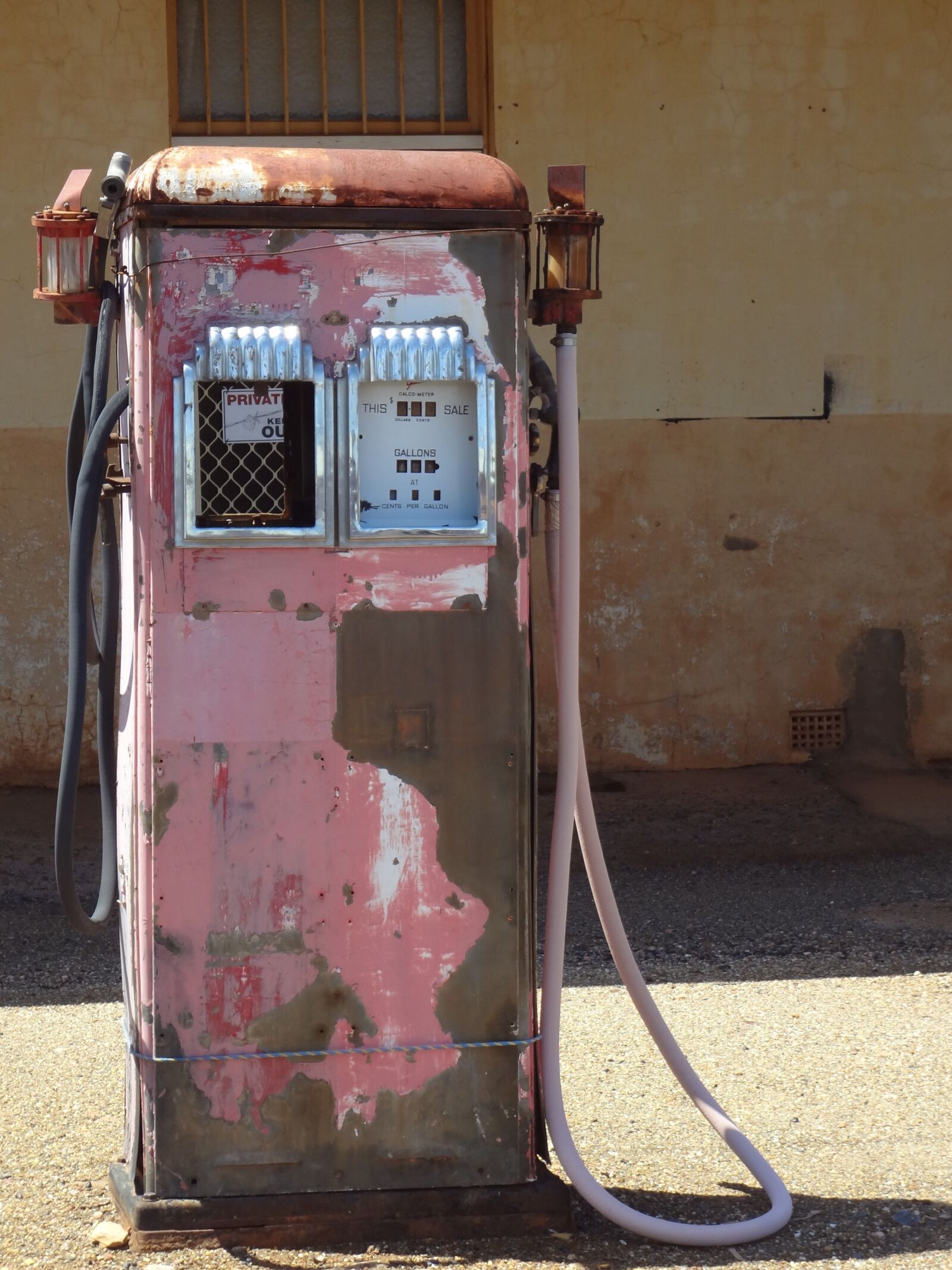 Sony DSC-WX7 sample photo. Old pump, fuel, petrol photography