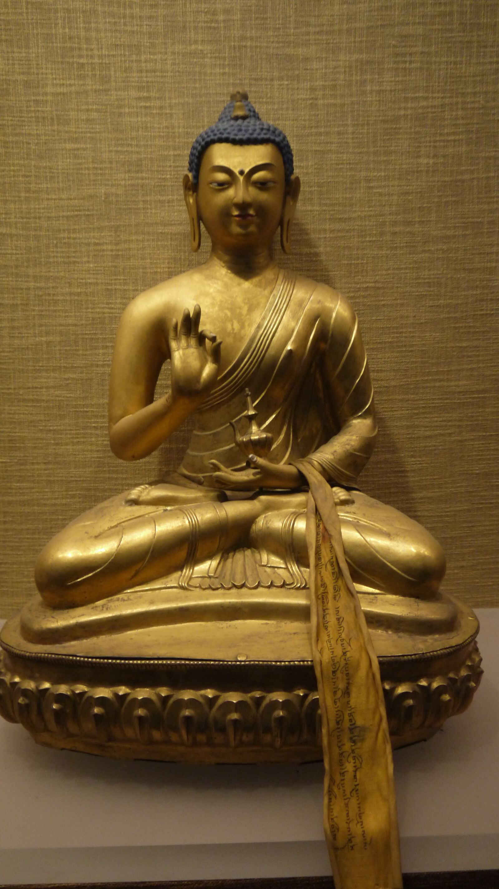 Panasonic Lumix DMC-GF3 sample photo. Buddha statues, museum, ancient photography